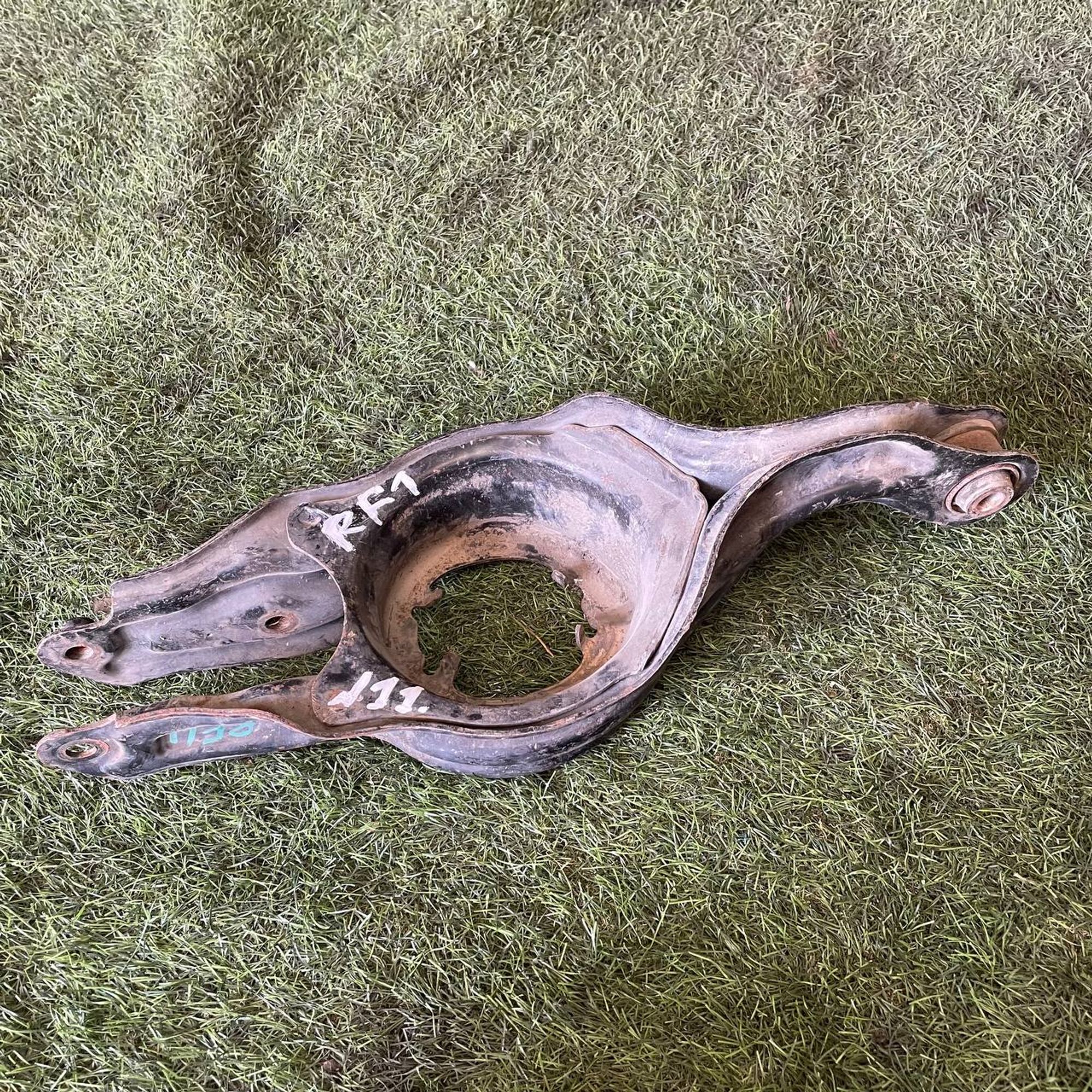 11 Рычаг задний левый нижний Honda Stepwgn RF1, 3500 рублей, Невинномысск