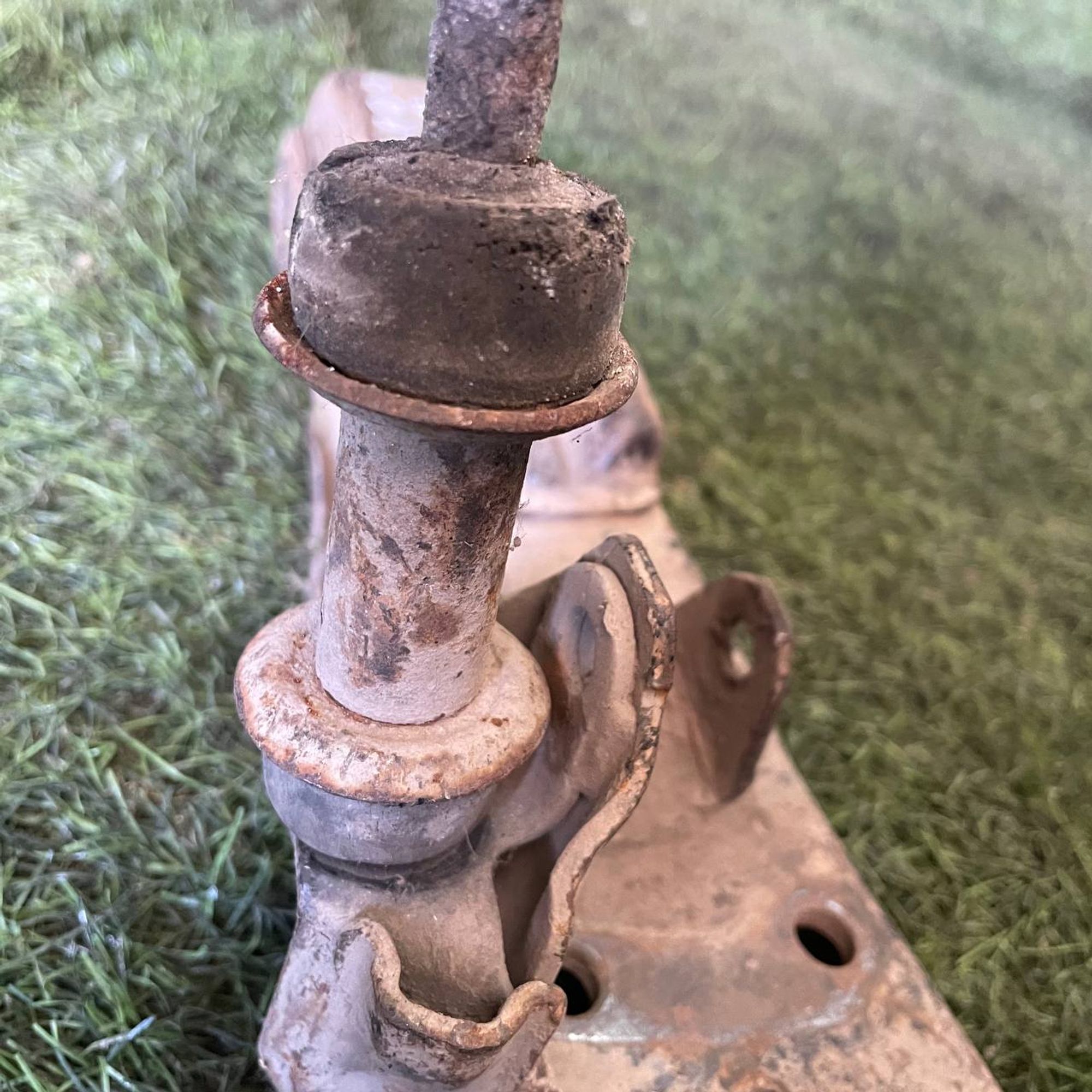 49 Рычаг передний левый нижний TOYOTA HIACE LH100, 2500 рублей, Невинномысск