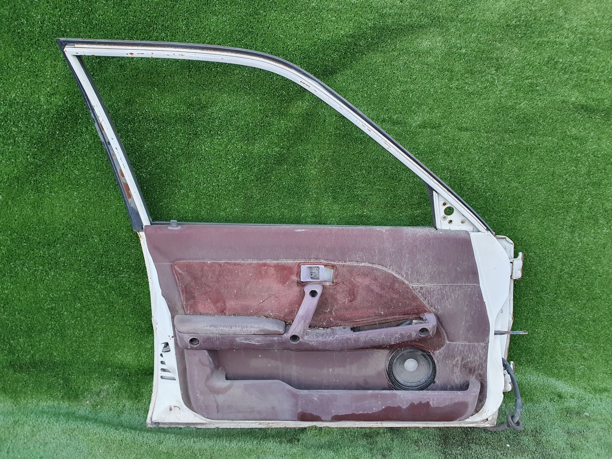 1323 дверь на NISSAN SUNNY FB13, 3500 рублей, Невинномысск