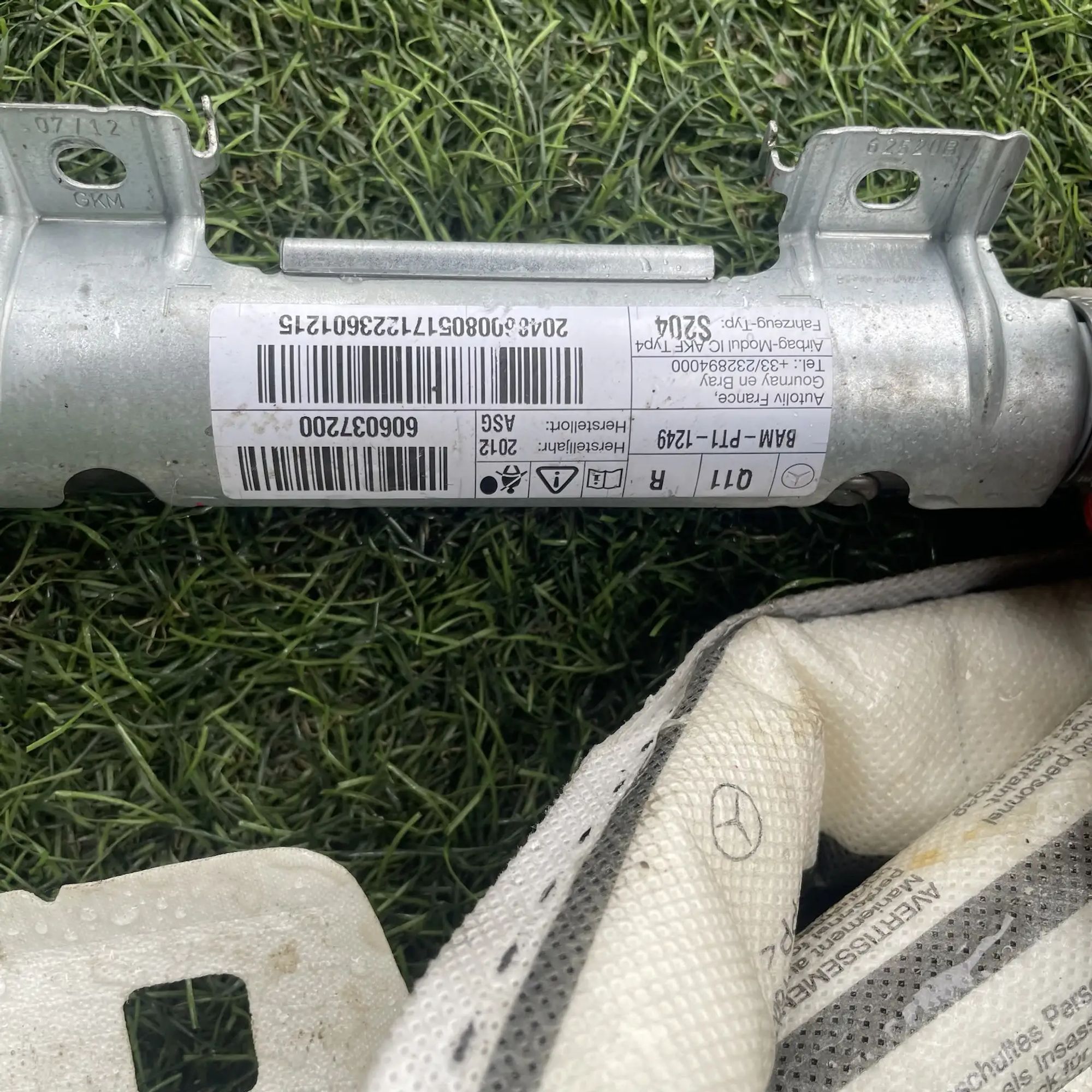 https://ycs.partsauto.market/partsauto-images/thmbs/userImages/772e461030aea93f4dbb6447c0f924d3/part/0e3eb80d-f8bb-404b-ba6d-0538c44294d4_1778934265795.jpg