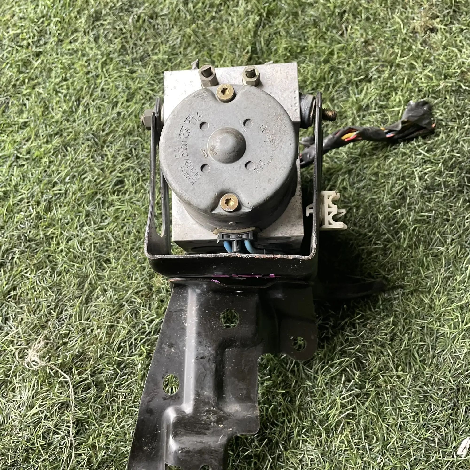 https://ycs.partsauto.market/partsauto-images/thmbs/userImages/772e461030aea93f4dbb6447c0f924d3/part/0e4ac12e-8624-4fad-b331-ded46d9c9129_1776927960136.jpg