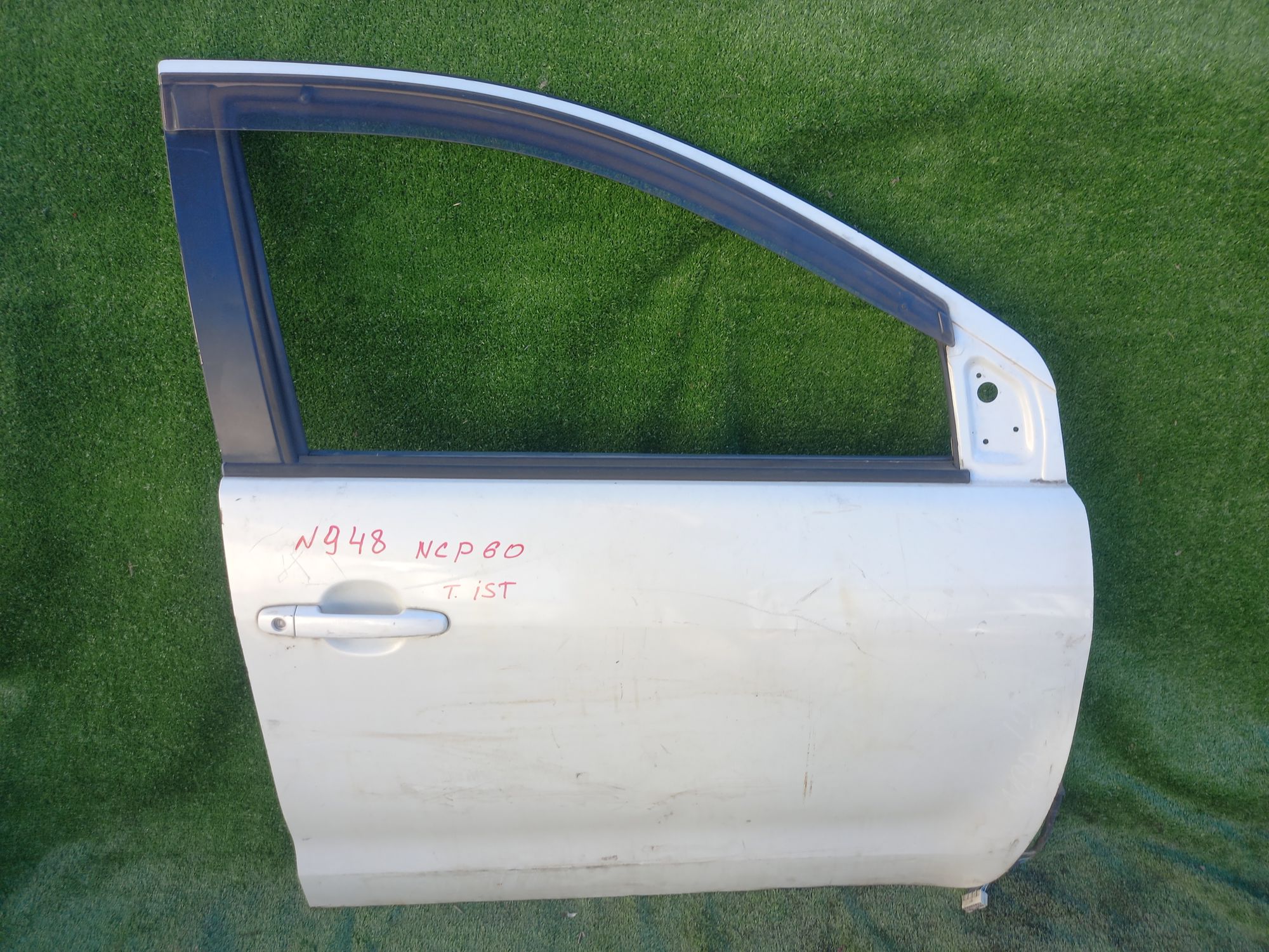 948 дверь на TOYOTA IST NCP60, 17500 рублей, Невинномысск