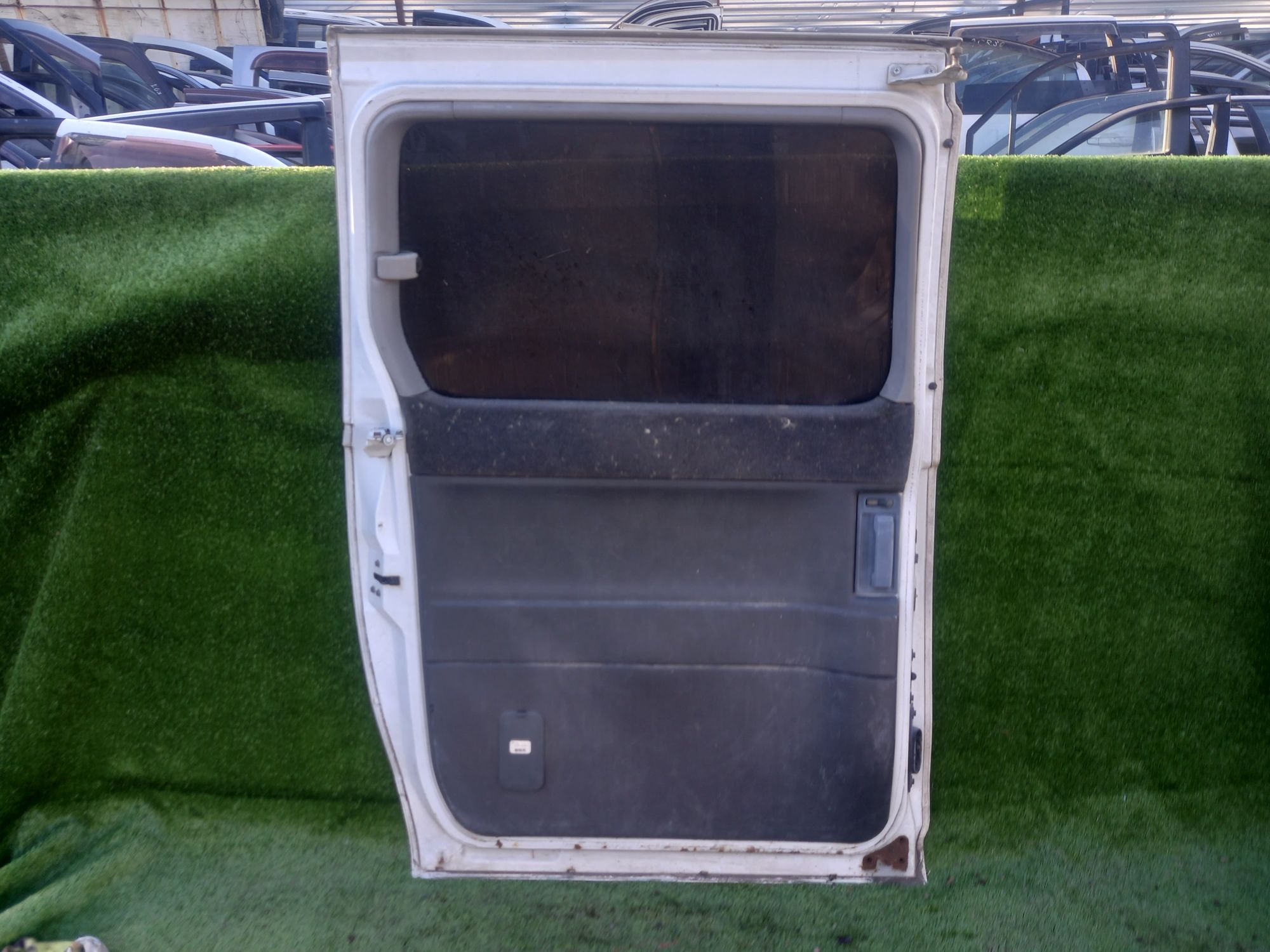 61 дверь на NISSAN LARGO W30, 8500 рублей, Невинномысск