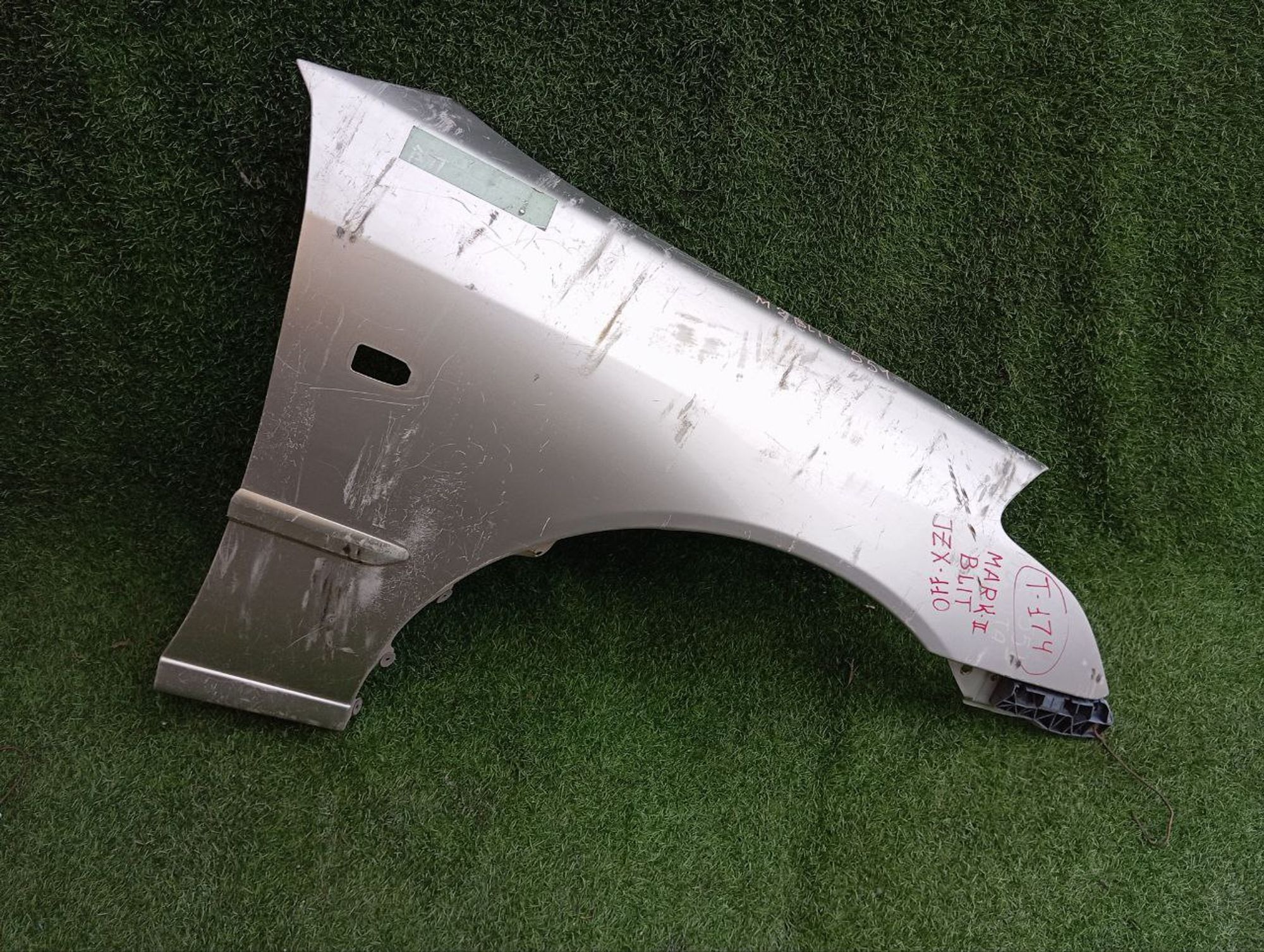 174 Крыло на Toyota Mark II BLIT JZX110, 15500 рублей, Невинномысск