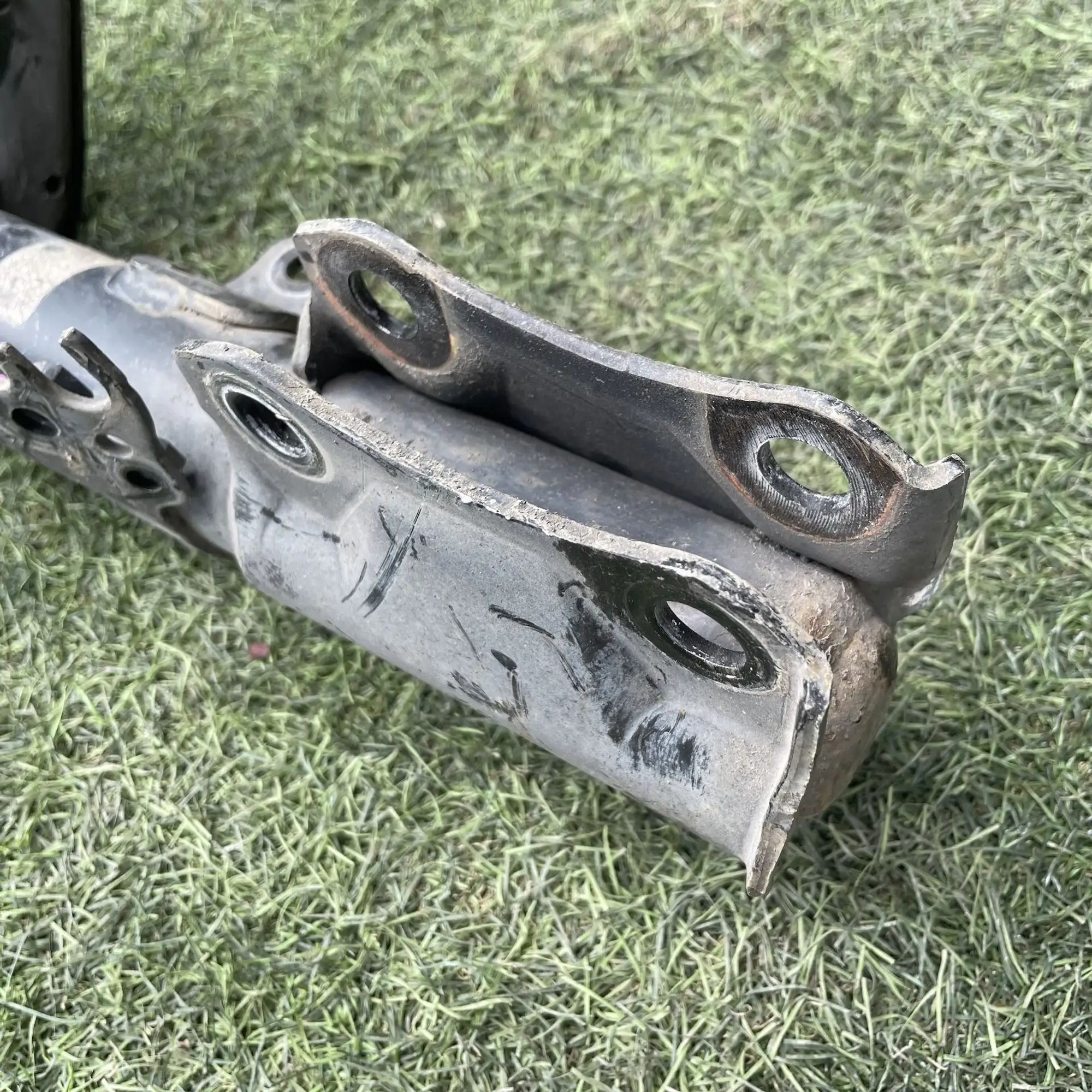 https://ycs.partsauto.market/partsauto-images/thmbs/userImages/772e461030aea93f4dbb6447c0f924d3/part/0f864297-b101-44d0-be73-35e2bc6fc78a_1779176229092.jpg