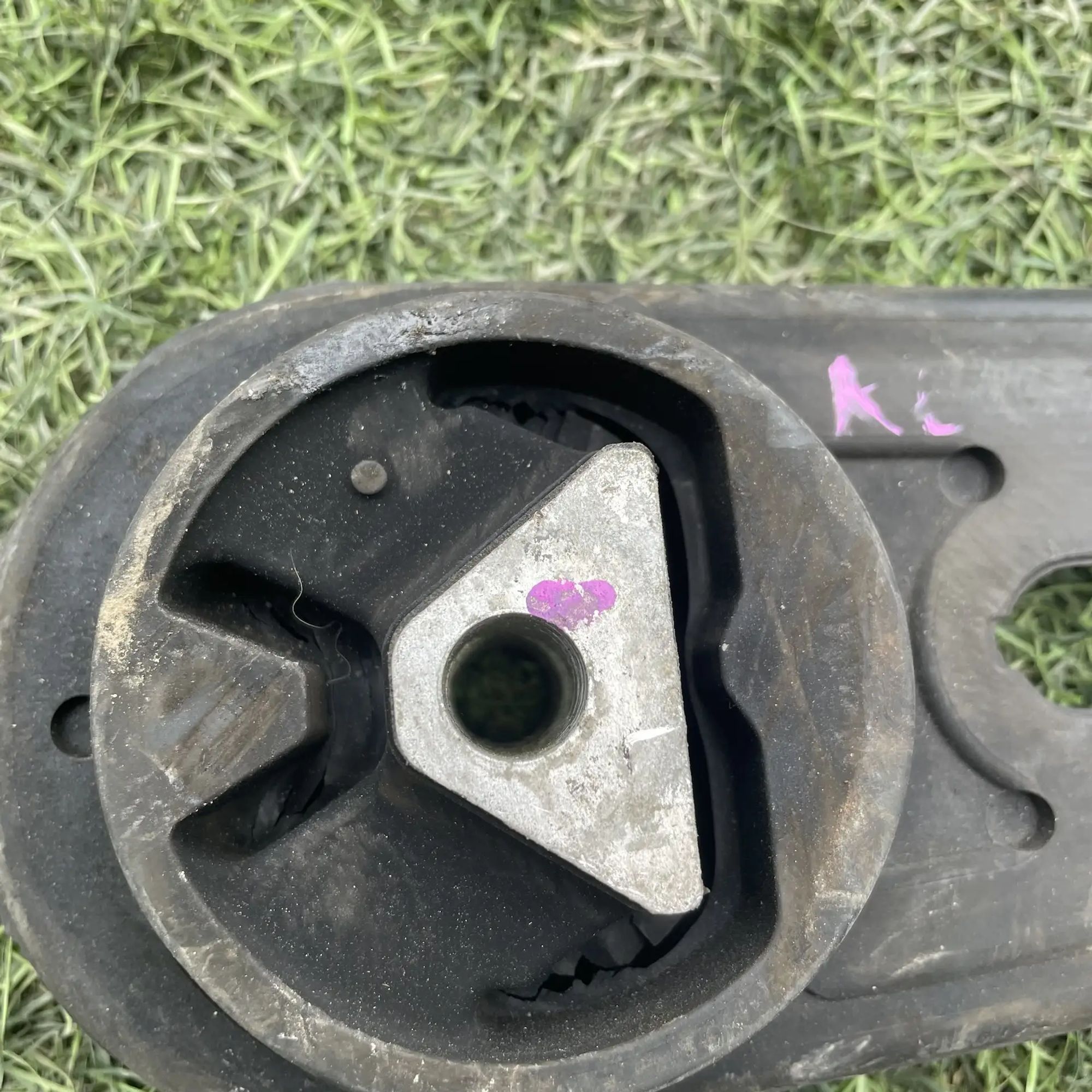 https://ycs.partsauto.market/partsauto-images/thmbs/userImages/772e461030aea93f4dbb6447c0f924d3/part/0fa0e6ac-1650-4b52-b233-08cf1c2e3d3f_1779194588387.jpg