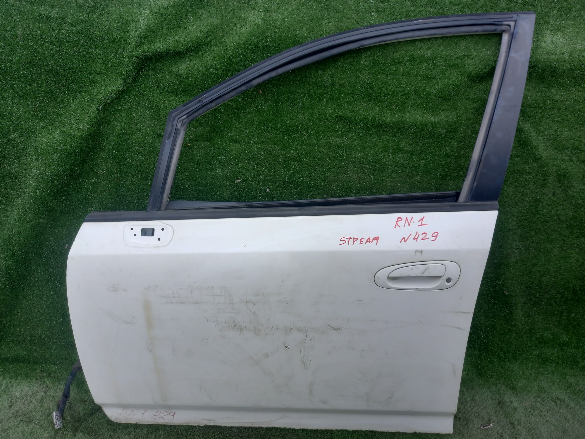 429 дверь на HONDA STREAM RN1, 8000 рублей, Невинномысск