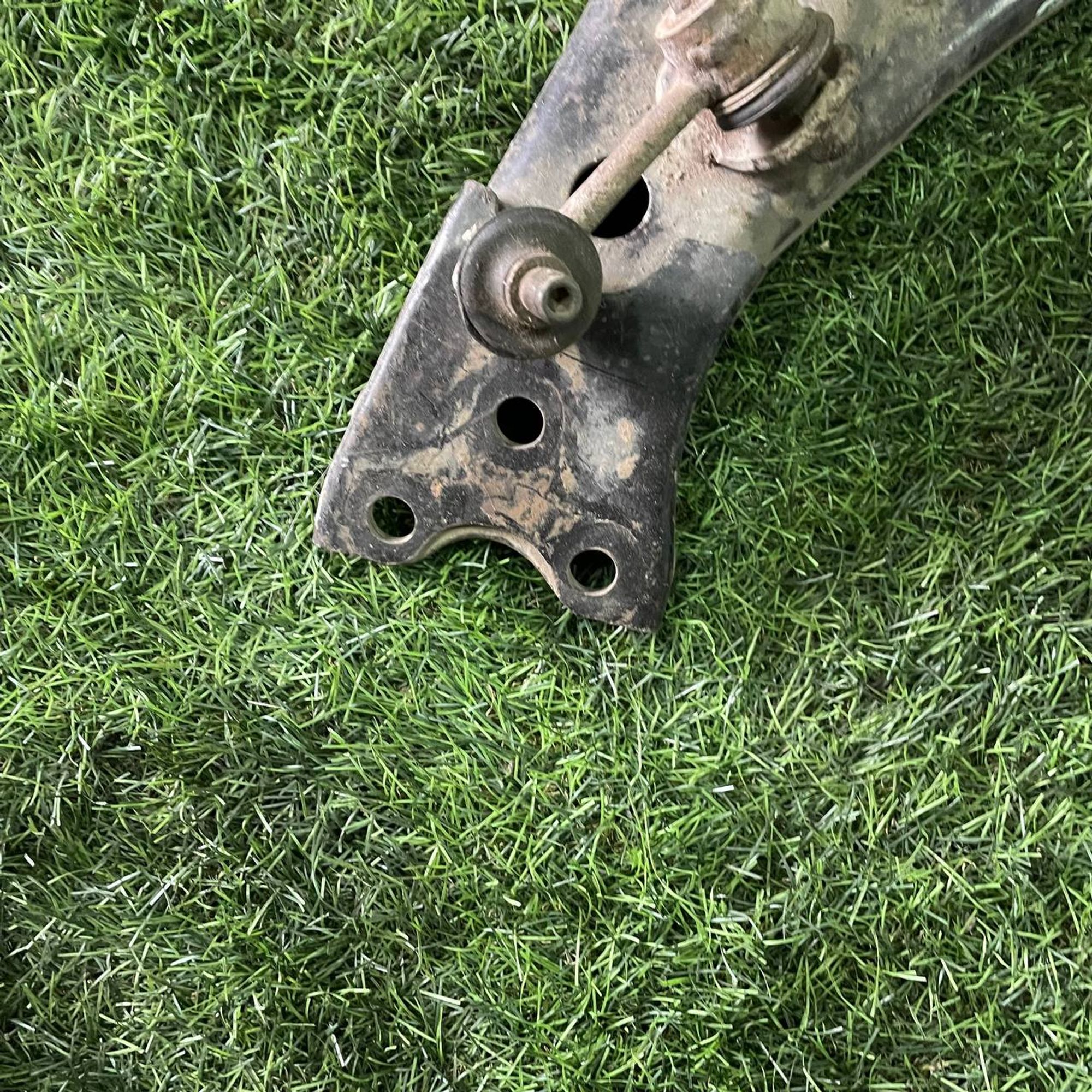 146 Рычаг передний левый нижний TOYOTA CARINA AT190, 1 рублей, Невинномысск