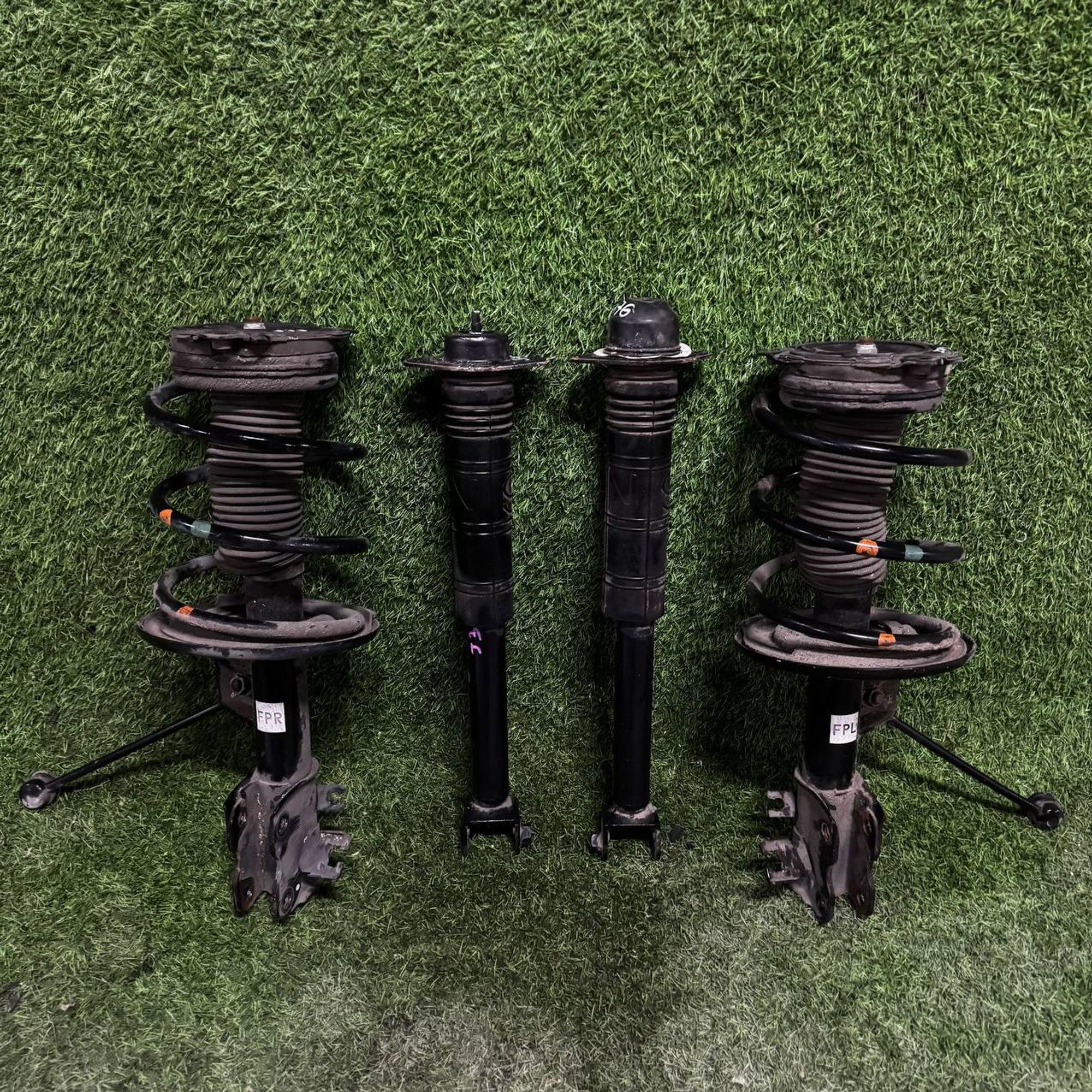 https://ycs.partsauto.market/partsauto-images/thmbs/userImages/772e461030aea93f4dbb6447c0f924d3/part/1013f114-76a6-48ac-86e1-88e23a472f29_1733408085747.jpg