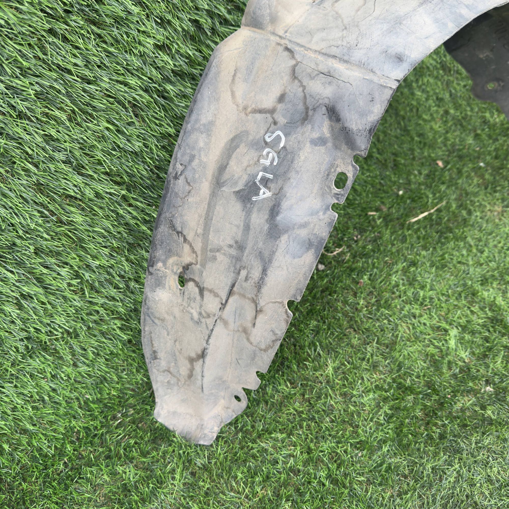 482 Подкрылок передний правый MAZDA SGLA, 999 рублей, Невинномысск