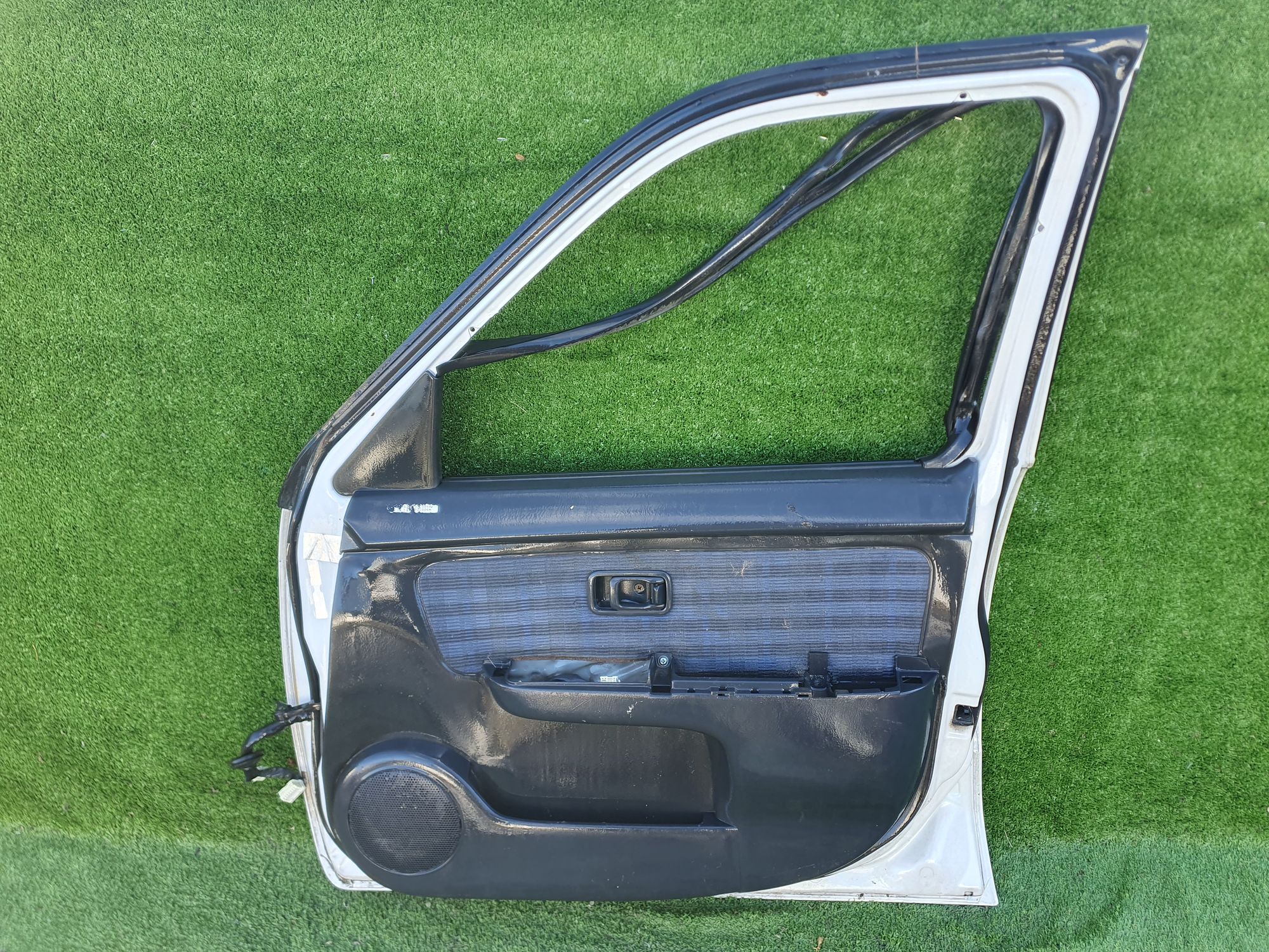 1287 дверь F/R на NISSAN CUBE Z10, 6500 рублей, Невинномысск