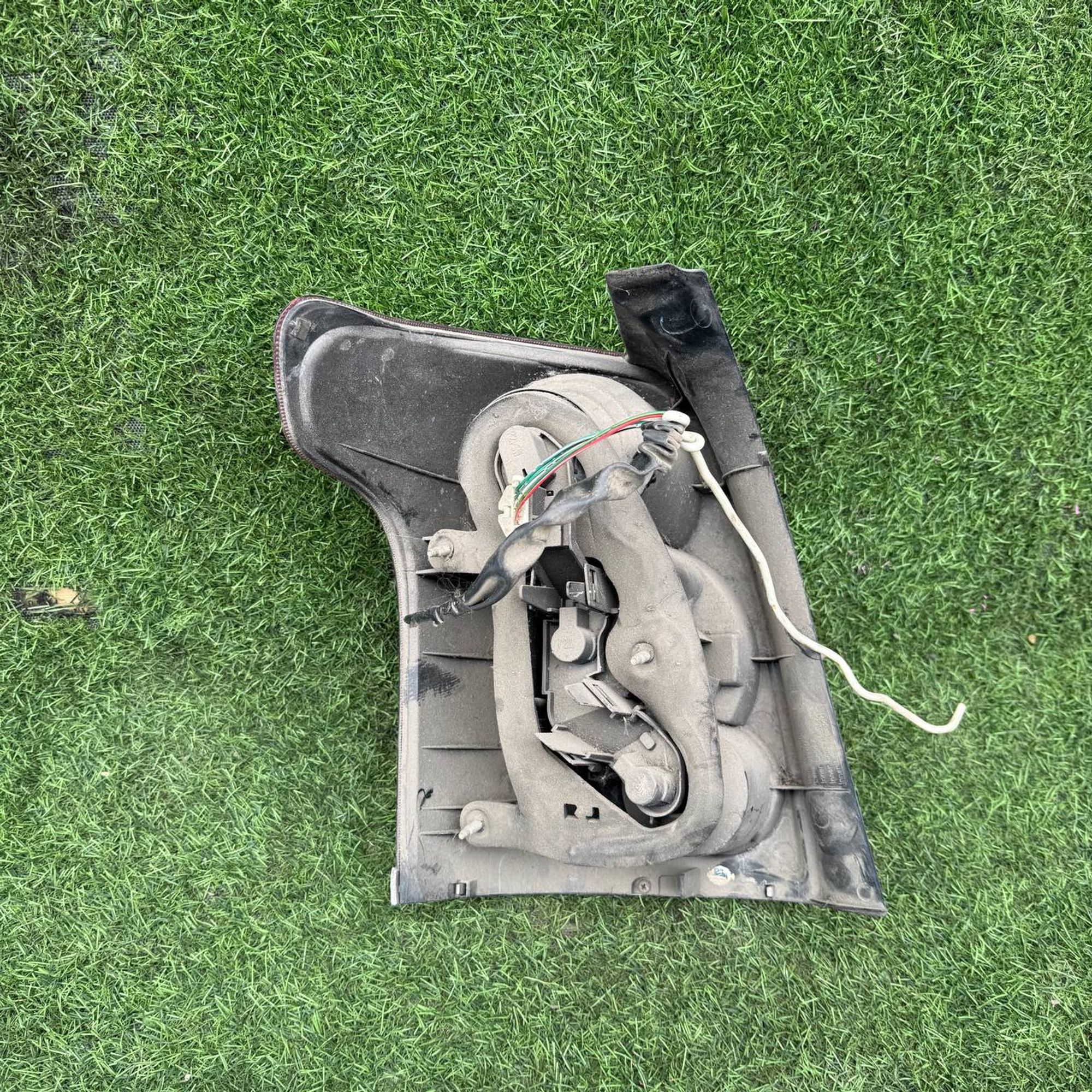 1108 Фонарь задний правый TOYOTA AVENSIS AZT250, 7500 рублей, Невинномысск