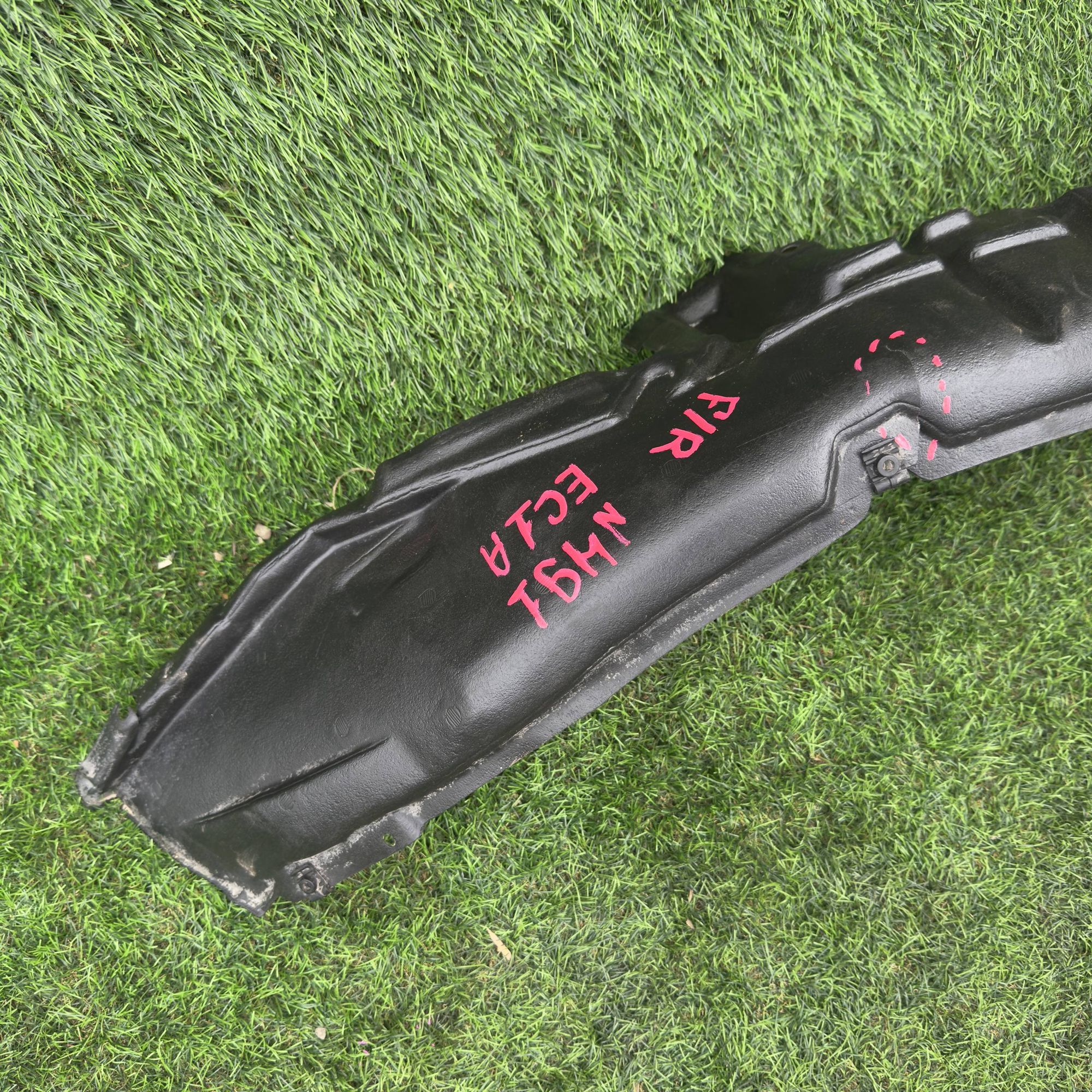 491 Подкрылок передний правый MITSUBISHI GALANT EC1A, 999 рублей, Невинномысск