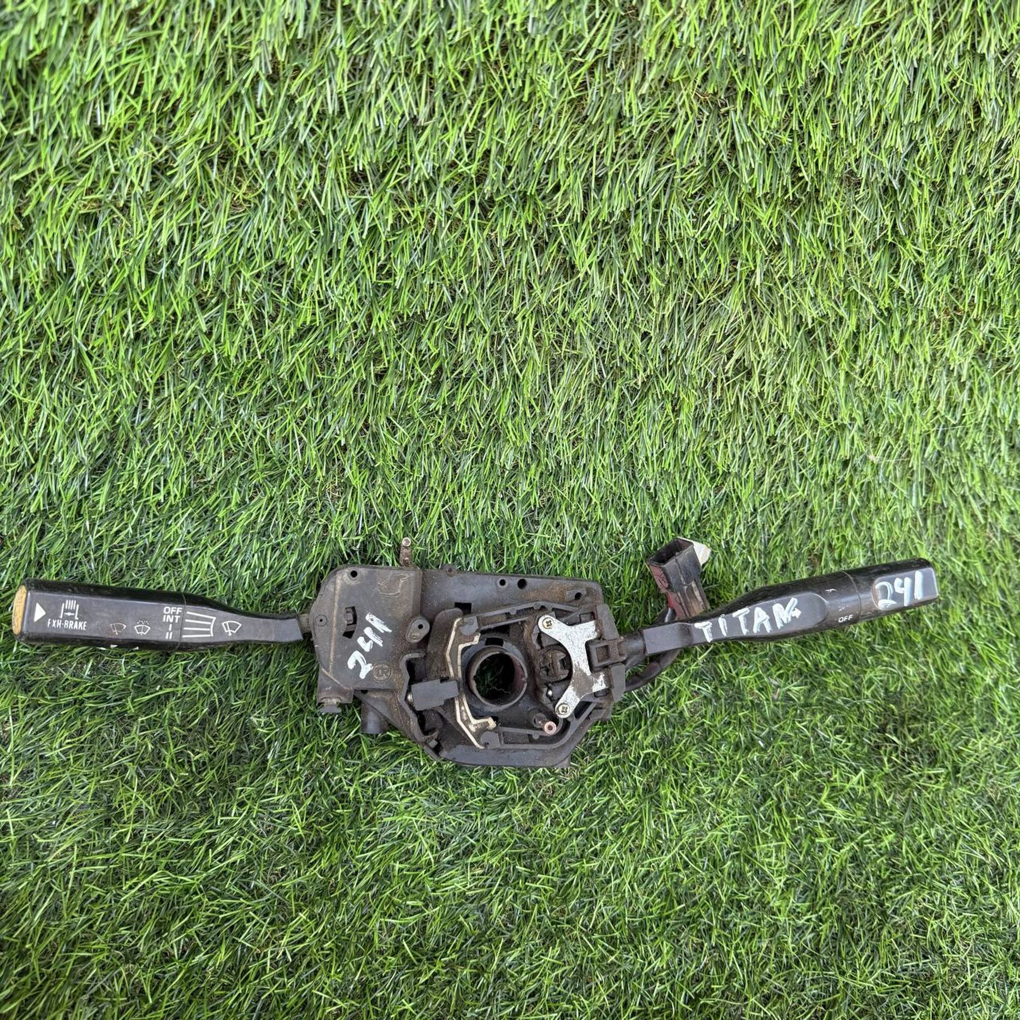 241 Подрулевой переключатель дворников и света Mazda Titan, 9500 рублей, Невинномысск