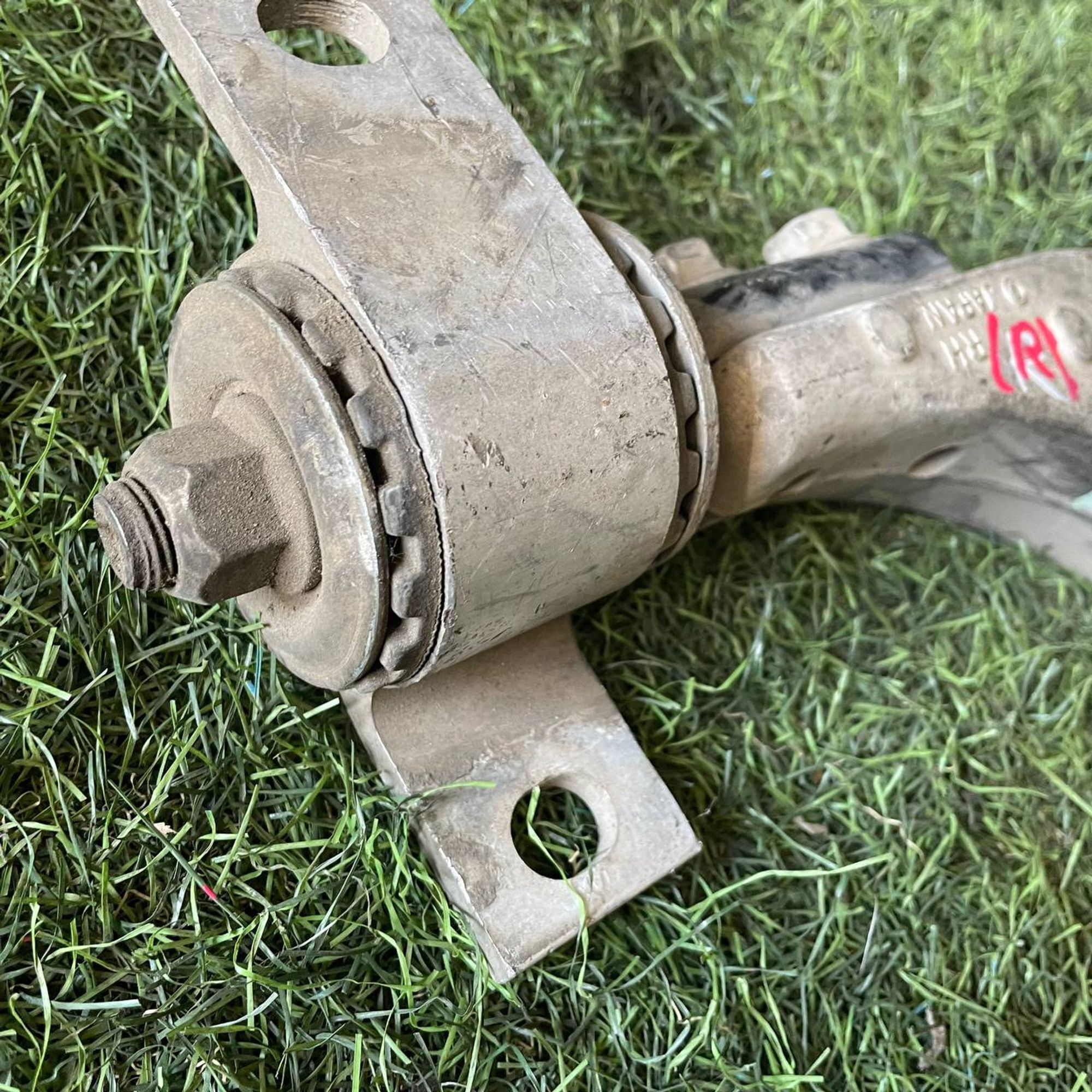 363 Рычаг передний правый нижний SUBARU LEGACY BP5, 4500 рублей, Невинномысск