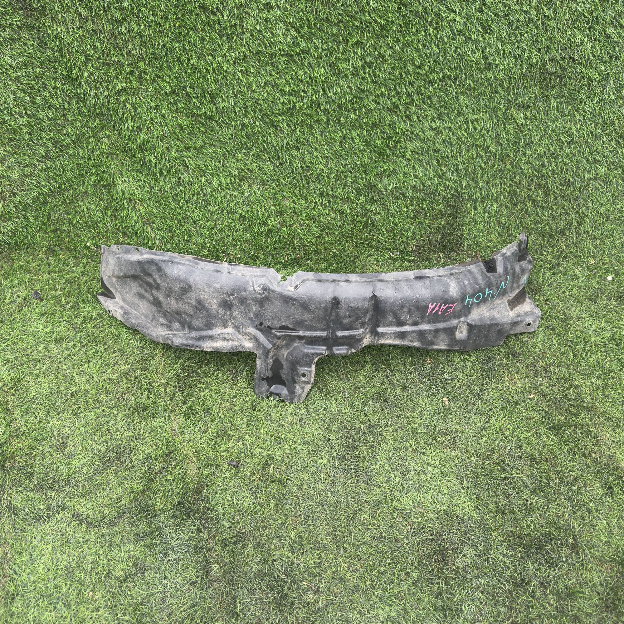 404 Подкрылок передний левый MITSUBISHI EC5A, 2500 рублей, Невинномысск