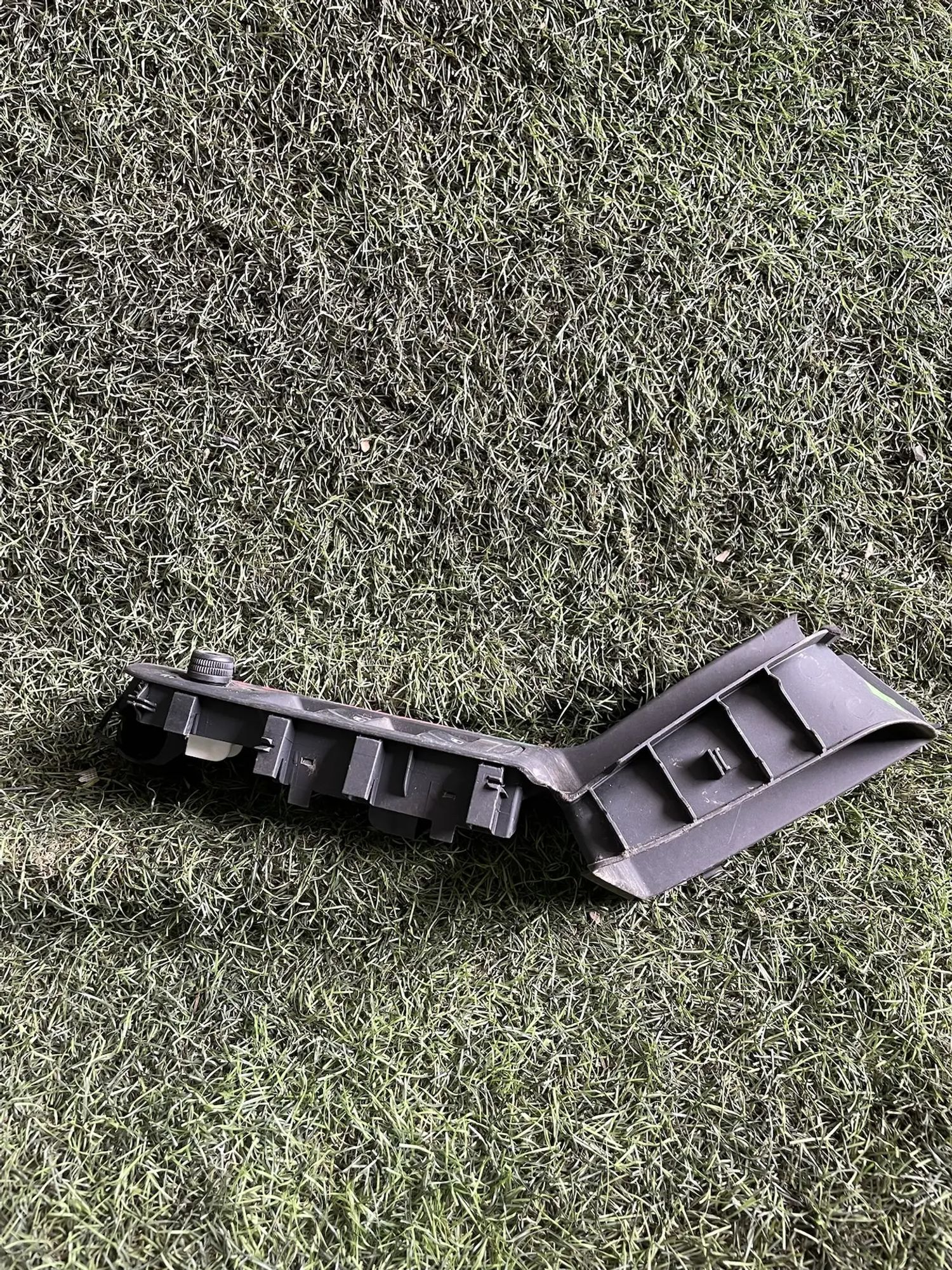 https://ycs.partsauto.market/partsauto-images/thmbs/userImages/772e461030aea93f4dbb6447c0f924d3/part/120ad929-1543-406f-88a4-e7b4b51eb84b_1778678076011.jpg