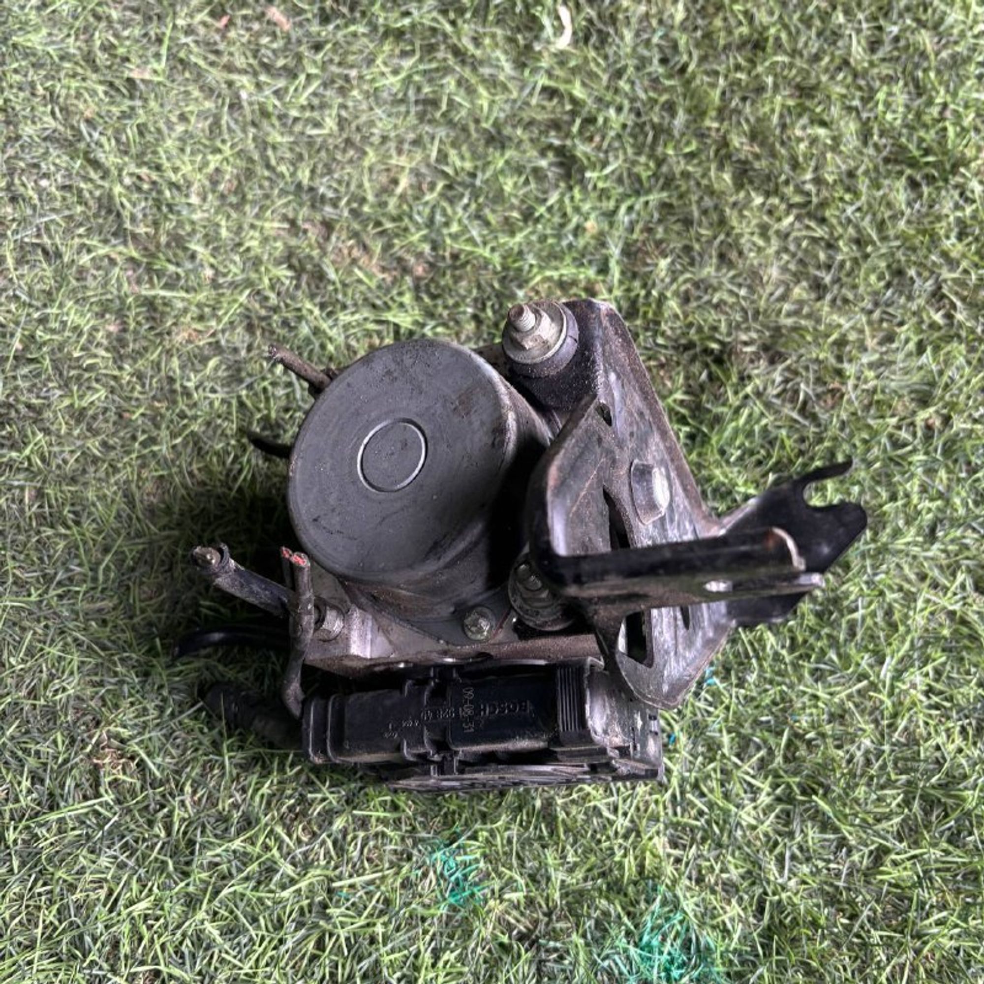 https://ycs.partsauto.market/partsauto-images/thmbs/userImages/772e461030aea93f4dbb6447c0f924d3/part/124e2c5c-da43-41e3-b912-eaf72bcd4adf_1773838476169.jpg
