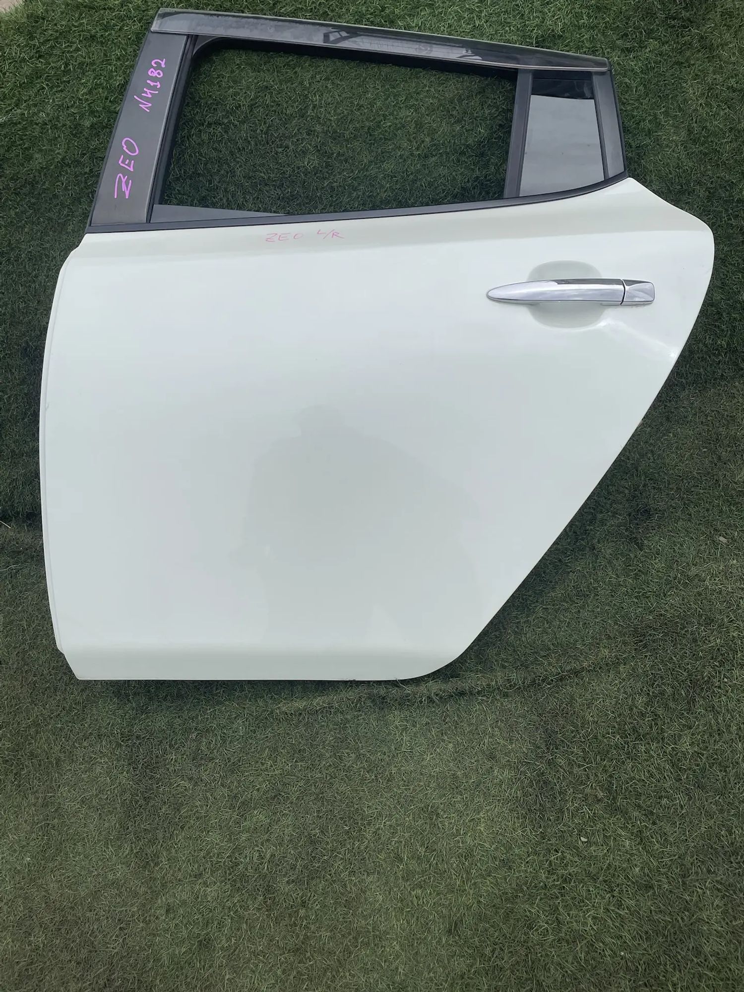 4182 Дверь задняя левая Nissan Leaf ZE0 EM61 24kw 2012, 10500 рублей, Невинномысск