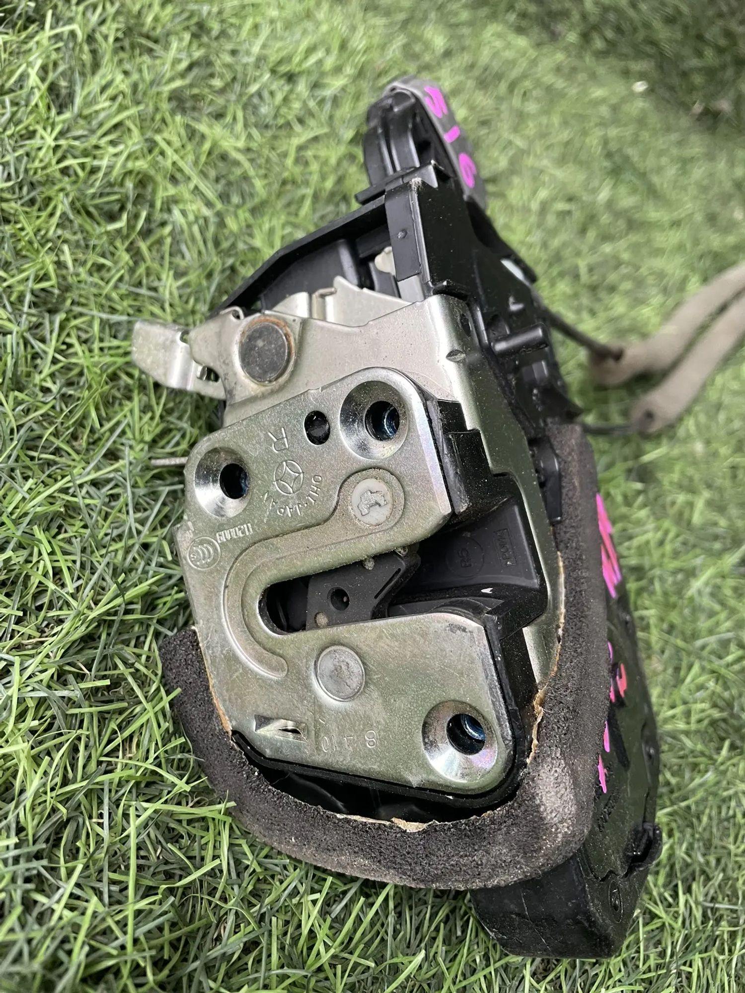 https://ycs.partsauto.market/partsauto-images/thmbs/userImages/772e461030aea93f4dbb6447c0f924d3/part/128f784e-dc4a-41a2-8266-79fc3f9f3a9d_1774861283782.jpg