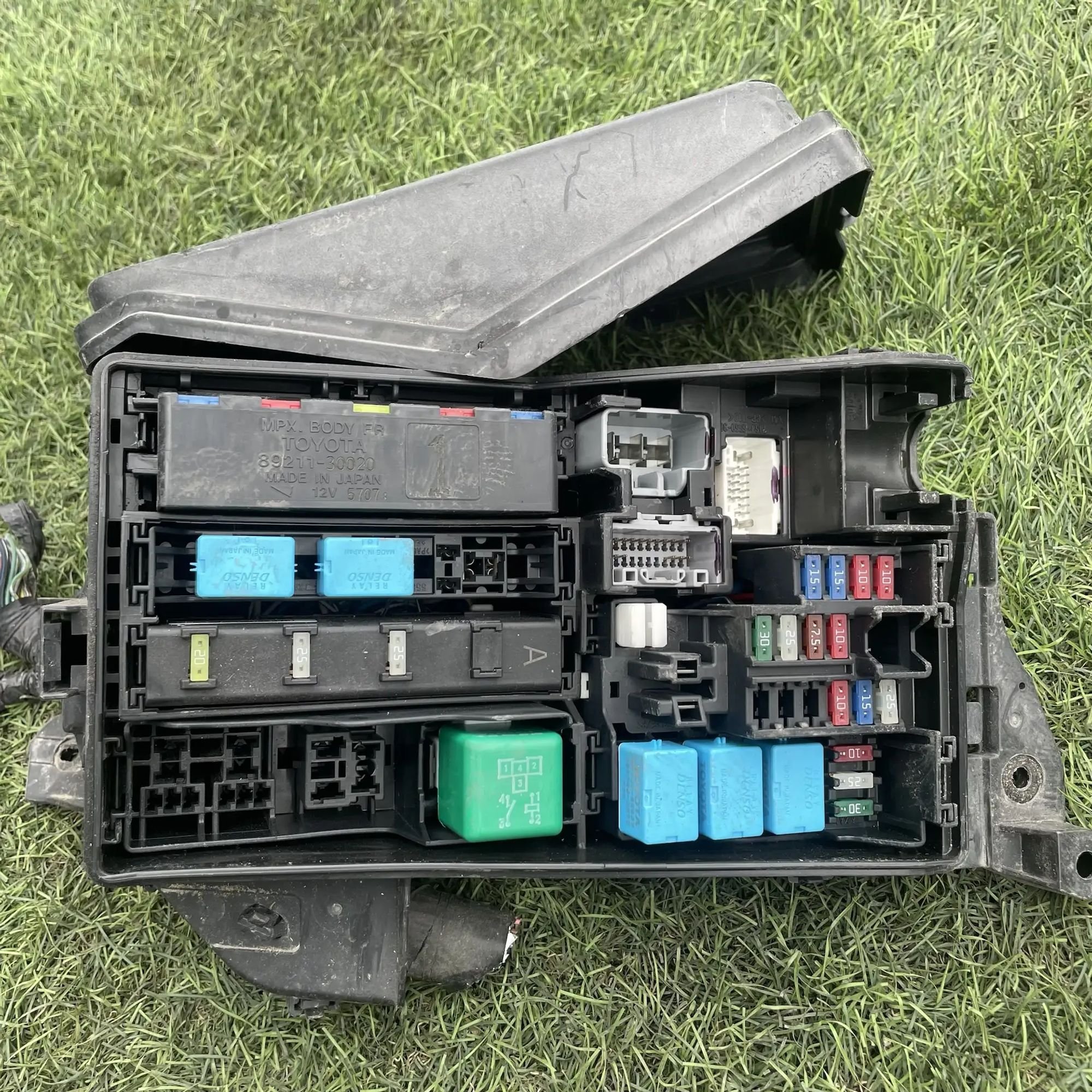 https://ycs.partsauto.market/partsauto-images/thmbs/userImages/772e461030aea93f4dbb6447c0f924d3/part/132b1b6e-3f6f-47bb-89b3-0e1db8e6c981_1779103028101.jpg