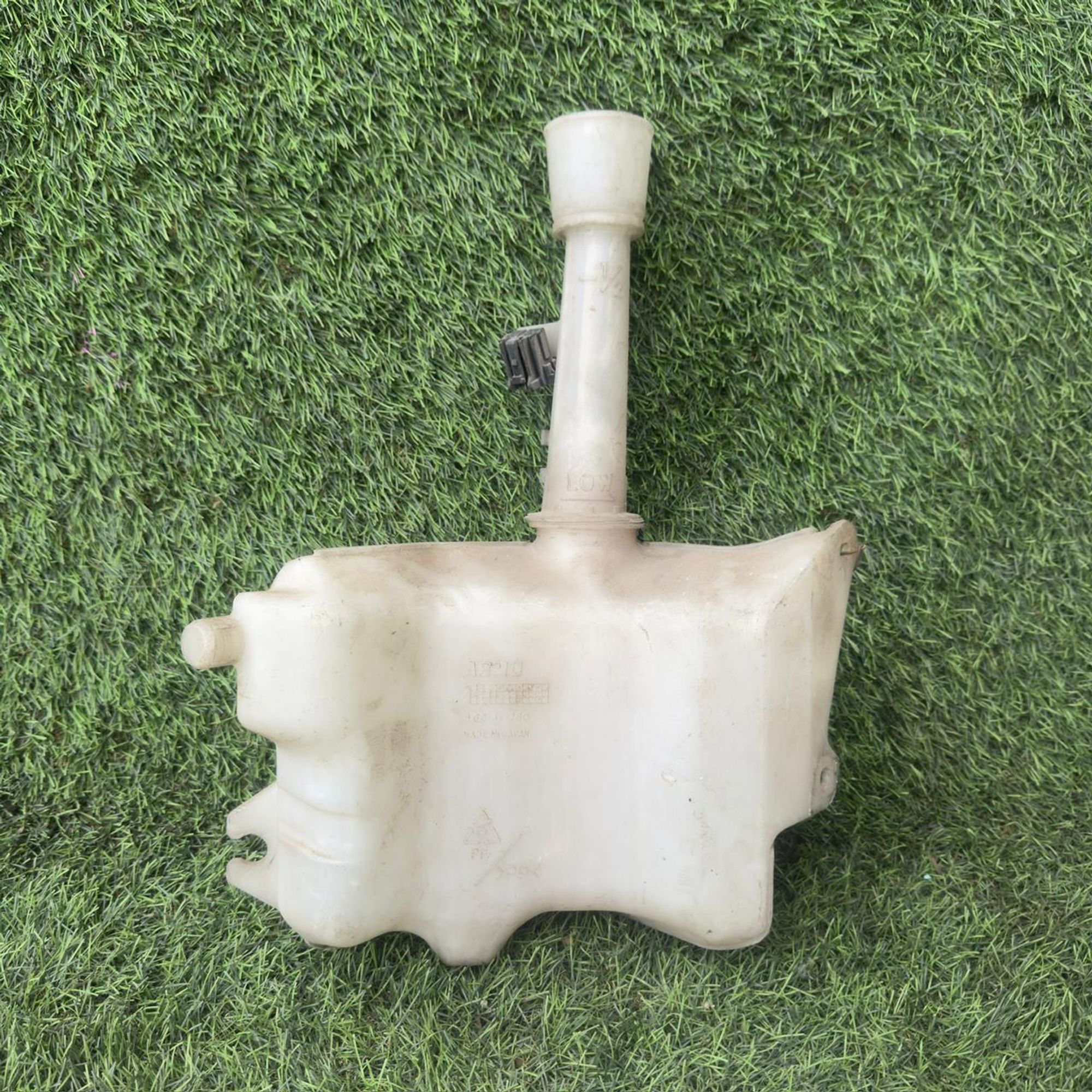 88 Бачок омывателя MAZDA MILLENIA TA5D, 2000 рублей, Невинномысск