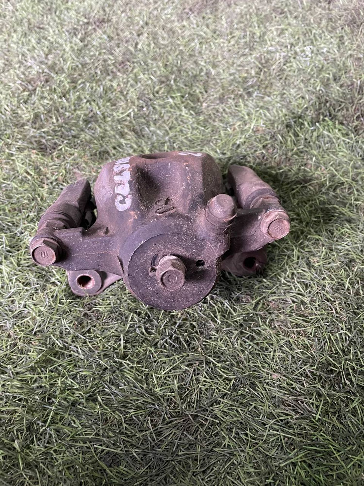 283 Суппорт тормозной передний левый TOYOTA CELSIOR UCF21, 3000 рублей, Невинномысск