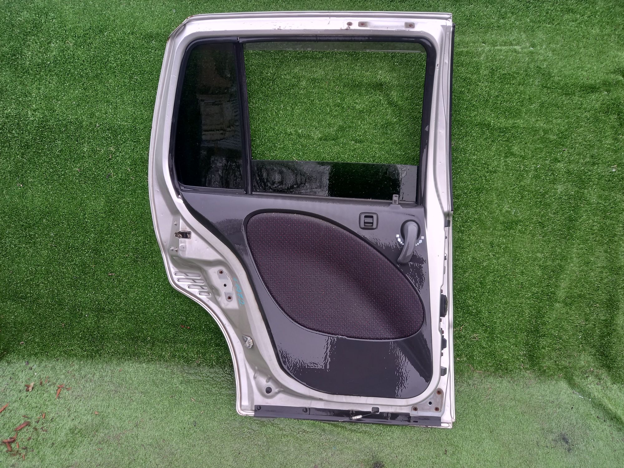 1972 дверь B/L на TOYOTA RAUM EXZ10, 7500 рублей, Невинномысск