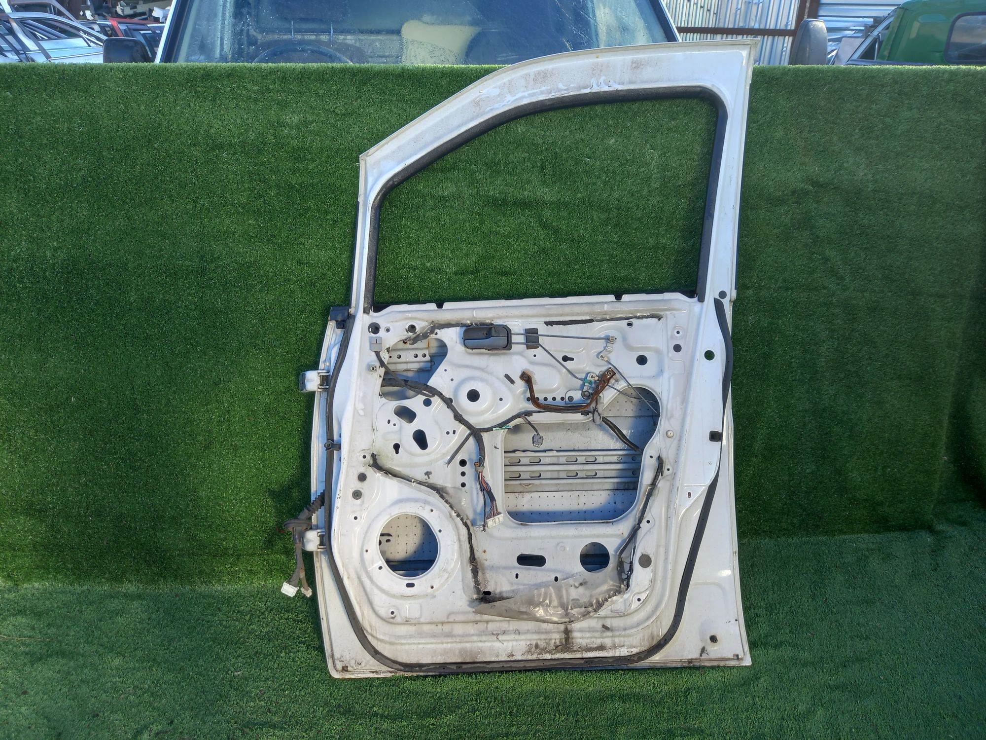 1441 дверь F/R на NISSAN SERENA C24, 10000 рублей, Невинномысск