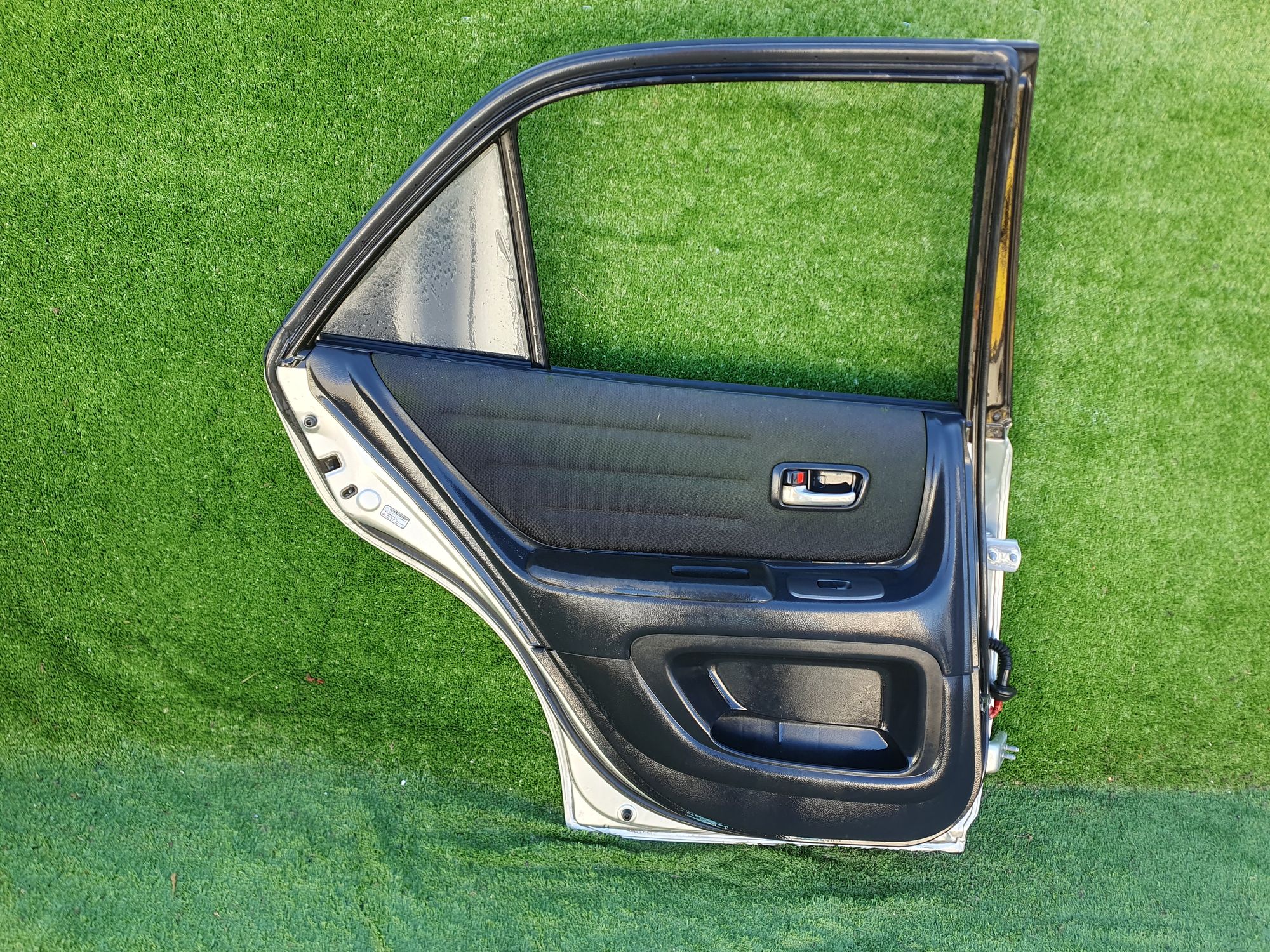 374 дверь B/L на TOYOTA ALTEZZA SXE10, 9000 рублей, Невинномысск