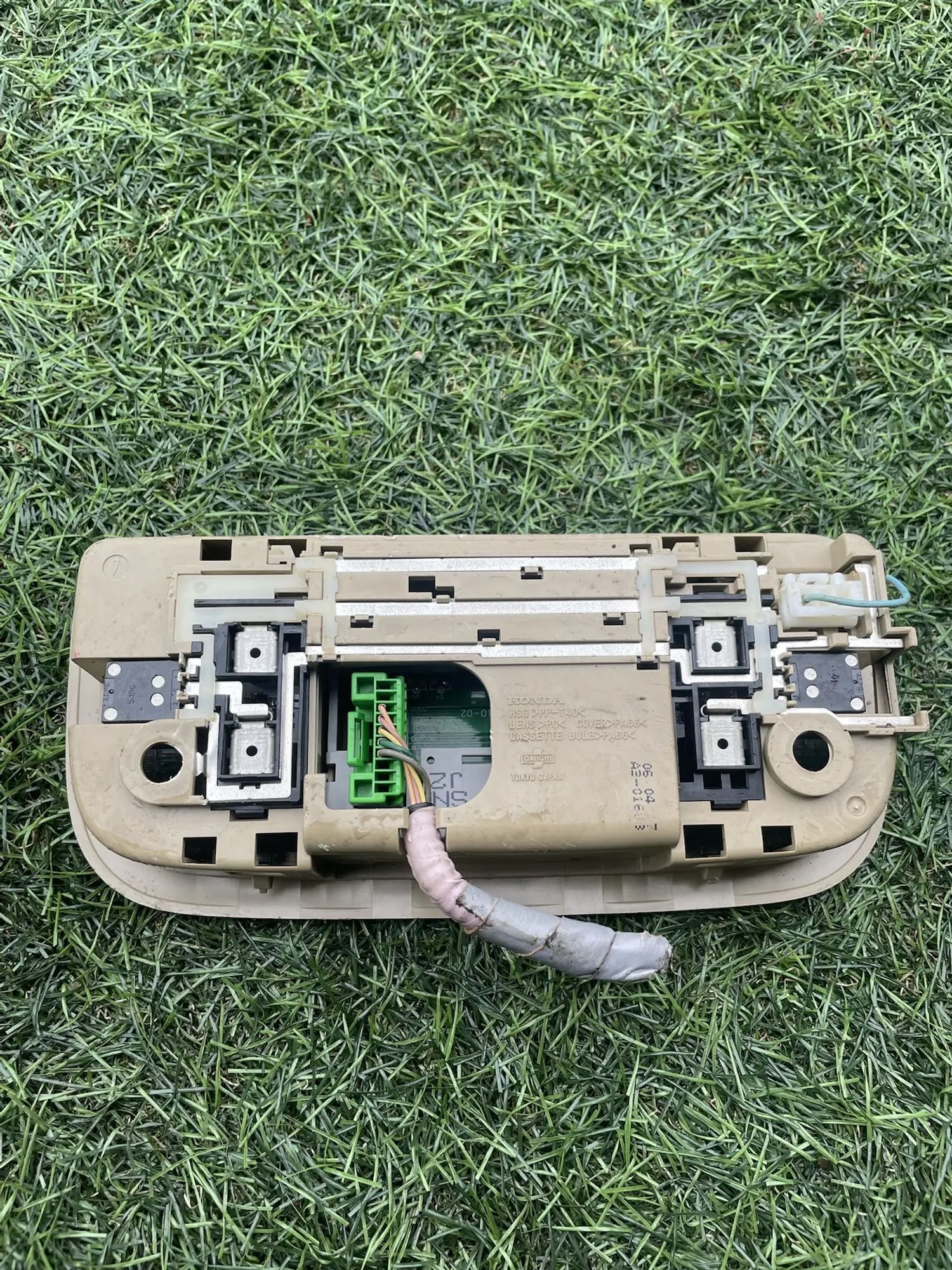 https://ycs.partsauto.market/partsauto-images/thmbs/userImages/772e461030aea93f4dbb6447c0f924d3/part/14f70392-5e3e-4e7d-8881-9dfe79f6020c_1778939515633.jpg
