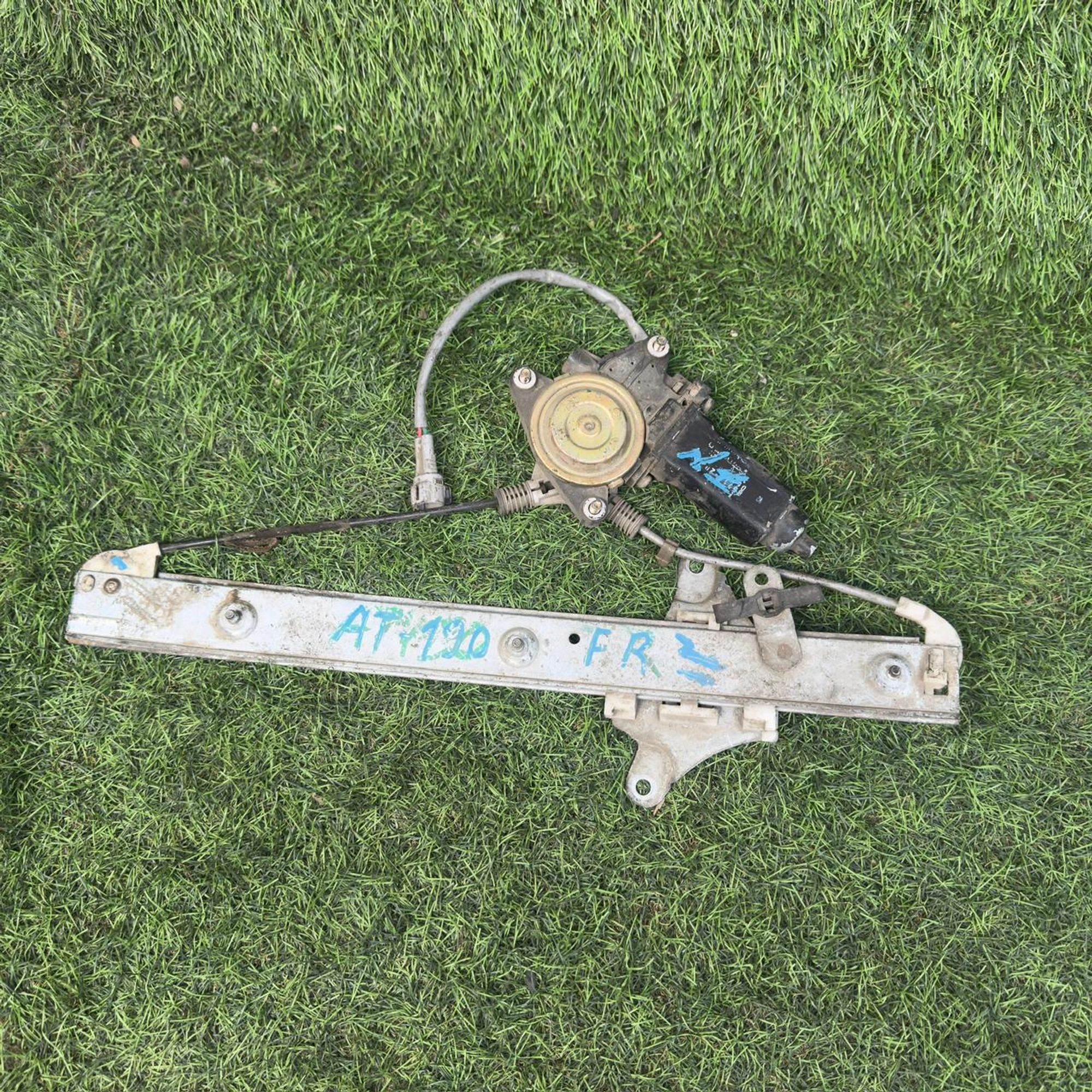 1 Стеклоподъемник передней правой двери TOYOTA CORONA AT190, 3500 рублей, Невинномысск