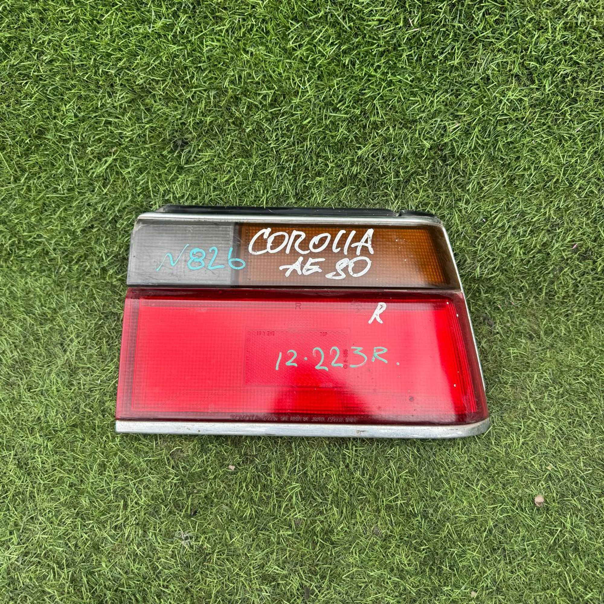 826 Фонарь задний правый TOYOTA COROLLA AE80, 2500 рублей, Невинномысск
