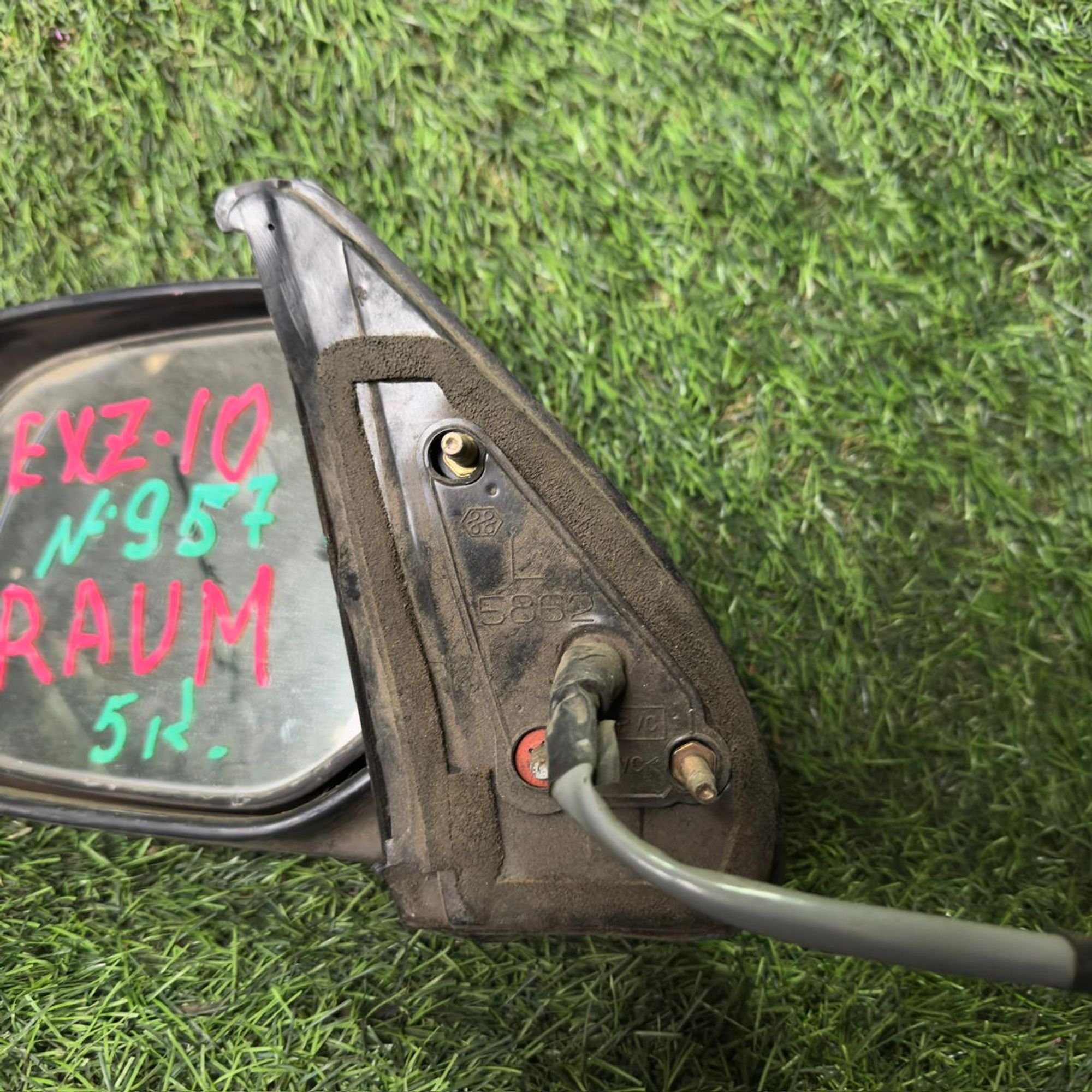 957 Зеркало боковое левое Toyota Raum EXZ10, 6500 рублей, Невинномысск