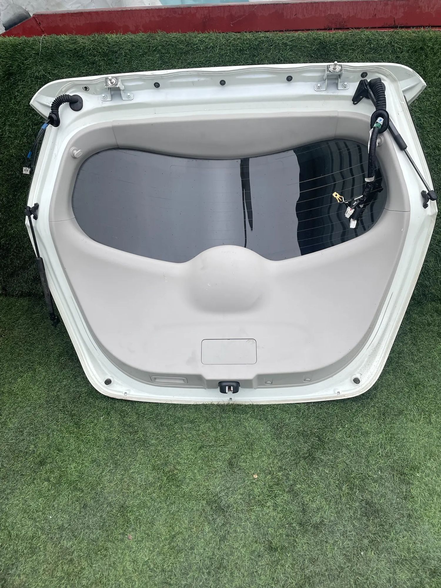 https://ycs.partsauto.market/partsauto-images/thmbs/userImages/772e461030aea93f4dbb6447c0f924d3/part/16c58793-1374-47e5-9337-62803a89764f_1778852616093.jpg