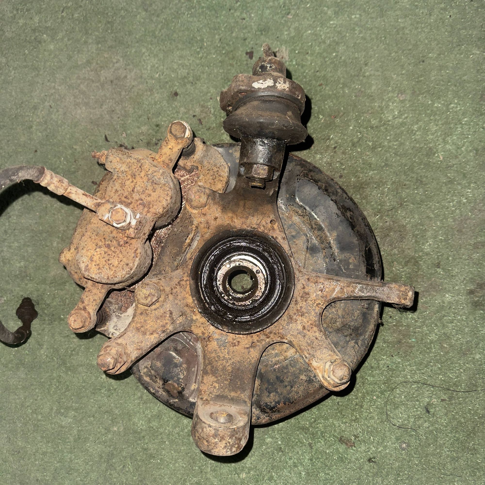 735 Ступица передняя левая NISSAN TERRANO D21, 9500 рублей, Невинномысск