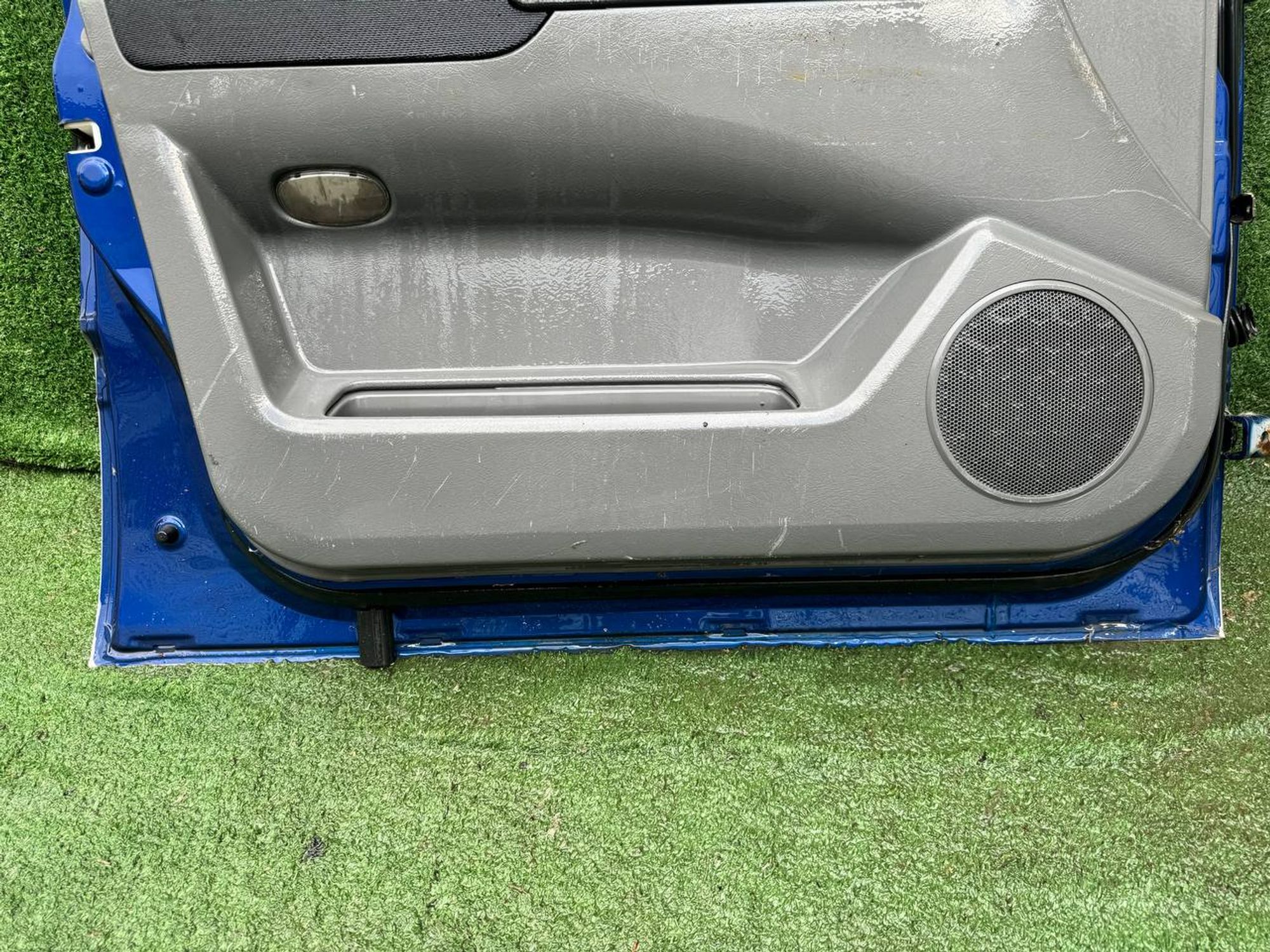 1 дверь на MITSUBISHI CHARIOT N74W, 4500 рублей, Невинномысск