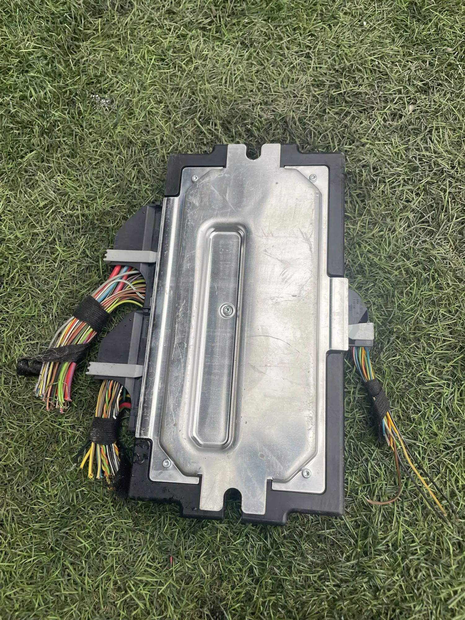 https://ycs.partsauto.market/partsauto-images/thmbs/userImages/772e461030aea93f4dbb6447c0f924d3/part/17c6a8a5-fc15-43ee-9d6e-d7c4bbc3fdb5_1779107824633.jpg