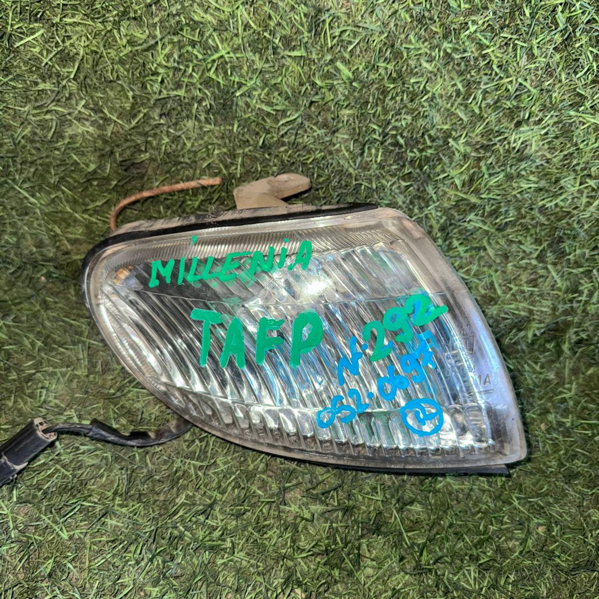 292 Фонарь габаритный правый MAZDA MILLENIA TAFP, 3500 рублей, Невинномысск