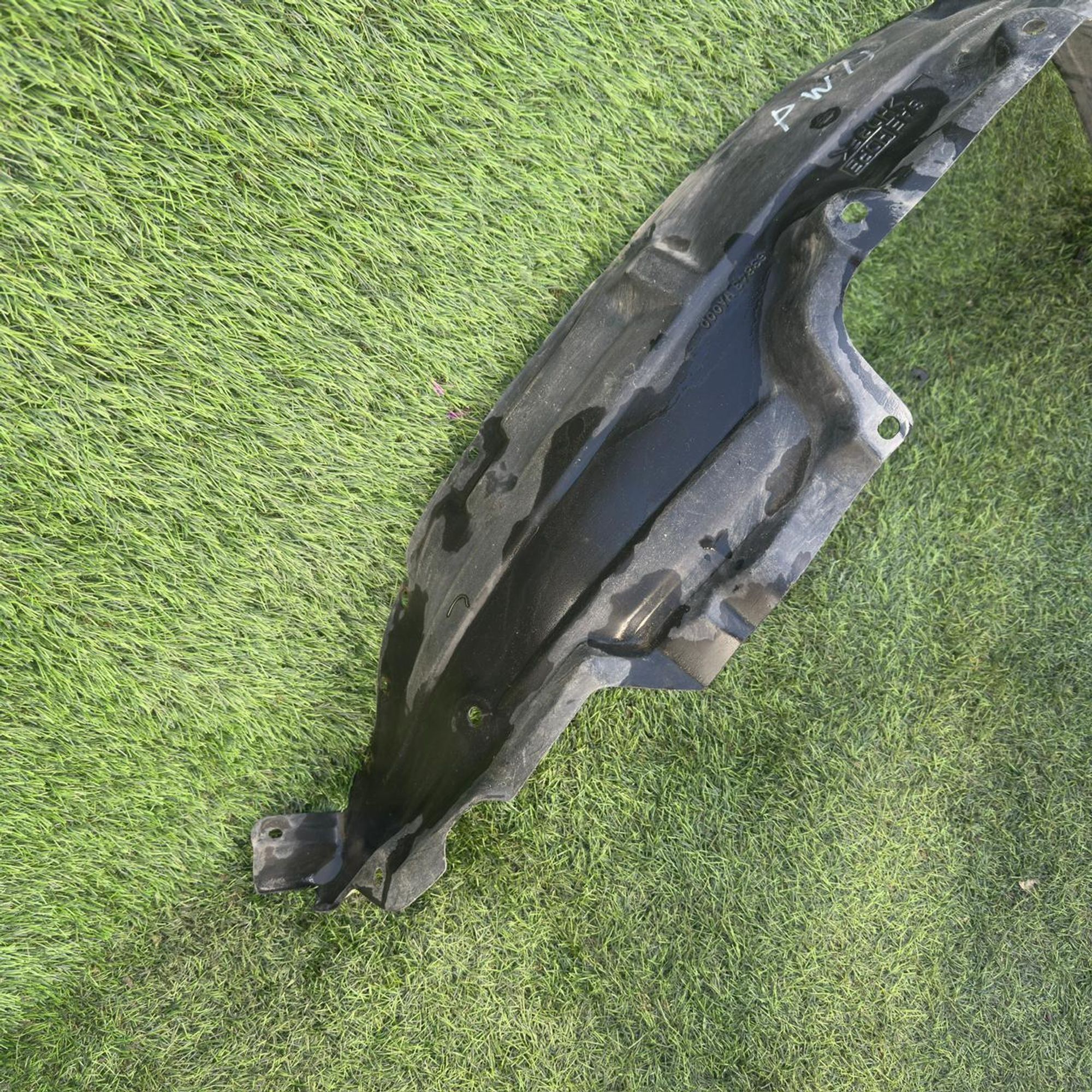 809 Подкрылок передний левый NISSAN AVENIR W11, 2500 рублей, Невинномысск