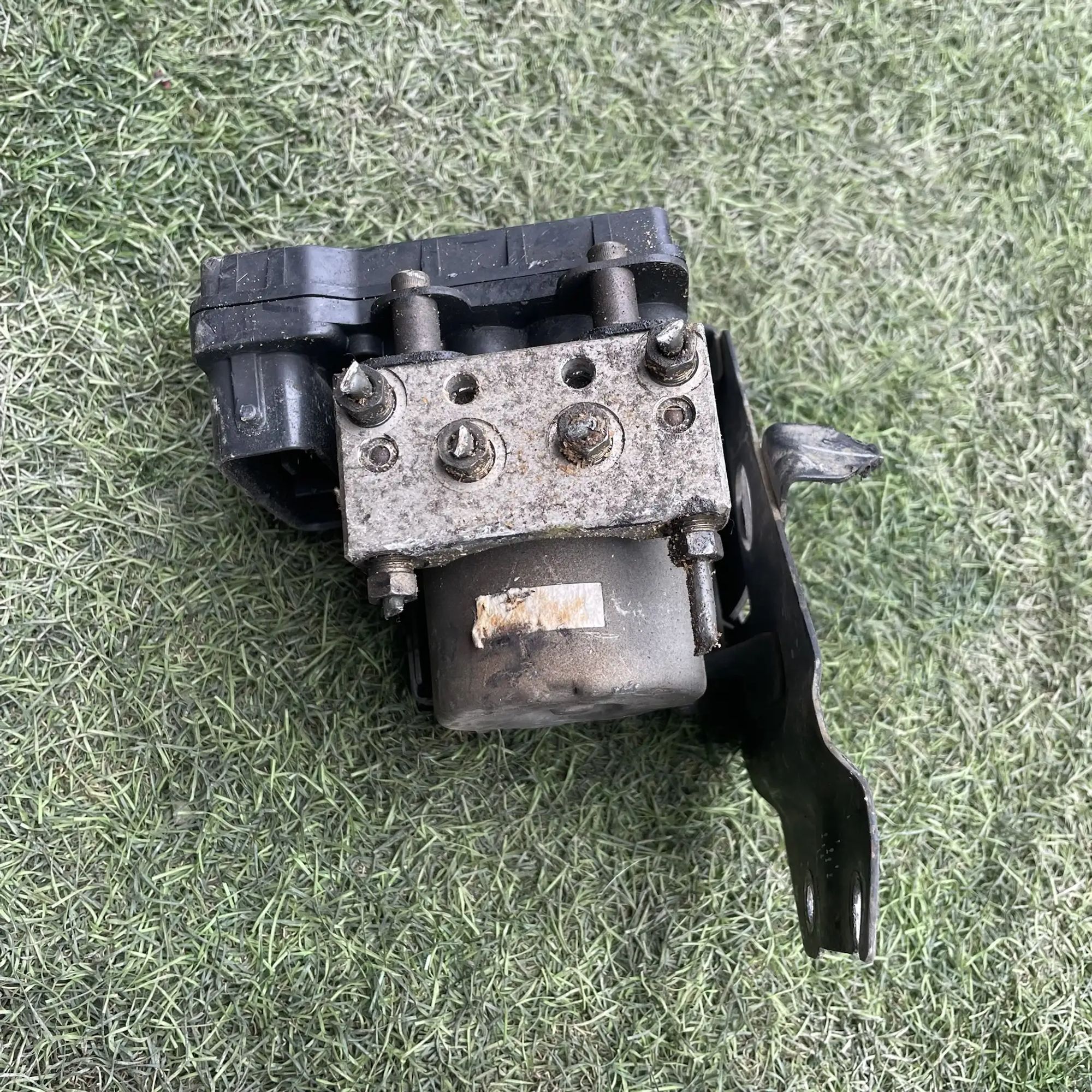 https://ycs.partsauto.market/partsauto-images/thmbs/userImages/772e461030aea93f4dbb6447c0f924d3/part/18a4abcd-c198-4899-a962-6881f3c68656_1779186074055.jpg