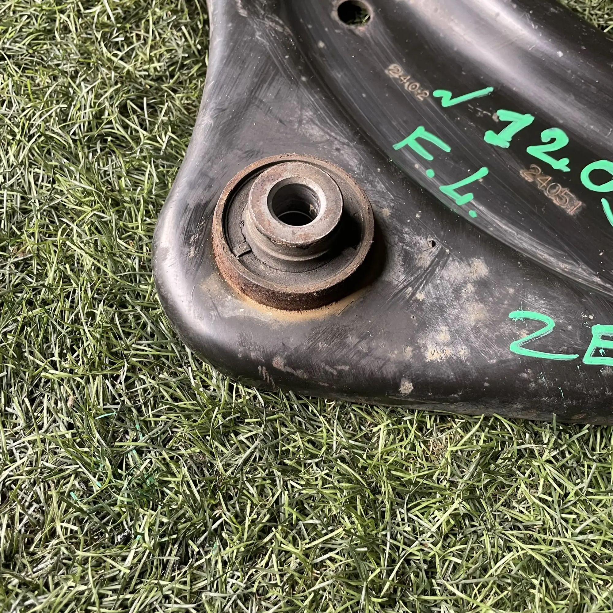 https://ycs.partsauto.market/partsauto-images/thmbs/userImages/772e461030aea93f4dbb6447c0f924d3/part/18f4e773-6dab-49df-9bce-a0a9f4ad381d_1776935386566.jpg