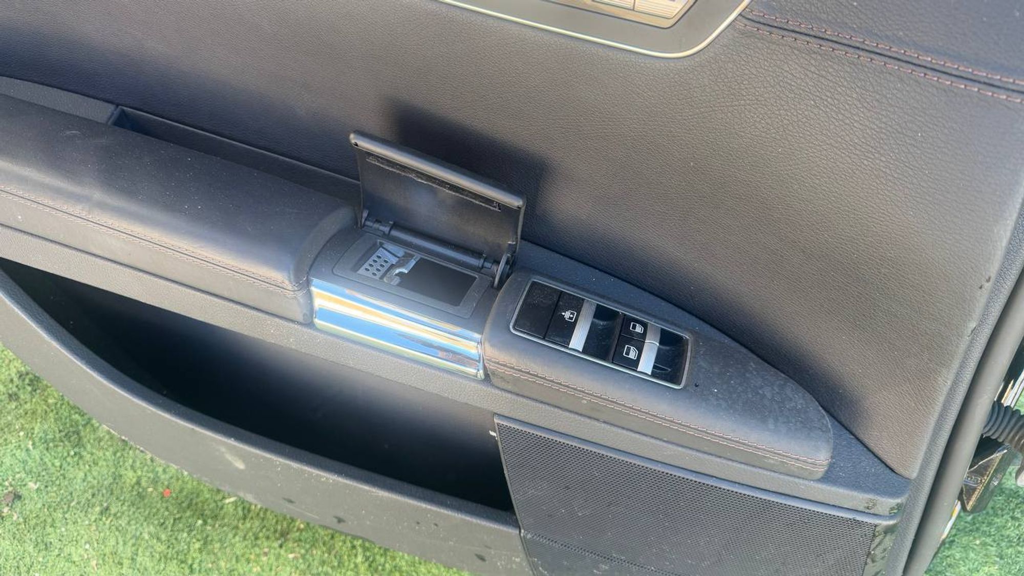 https://ycs.partsauto.market/partsauto-images/thmbs/userImages/772e461030aea93f4dbb6447c0f924d3/part/192c7e8c-c70e-4fda-a725-aa1eb1eda347_1734685044678.jpg
