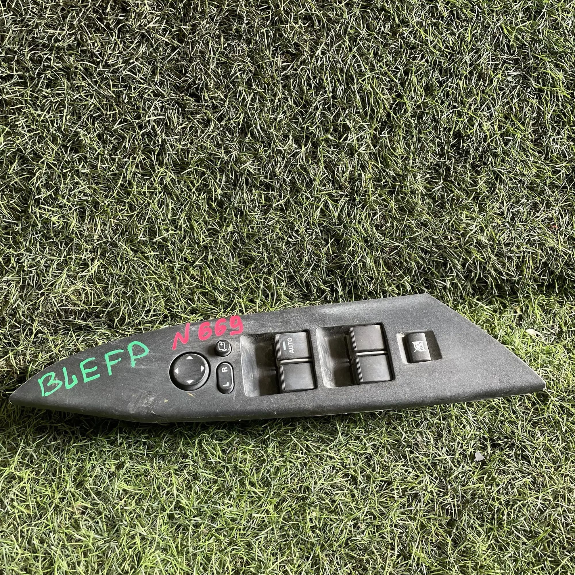 https://ycs.partsauto.market/partsauto-images/thmbs/userImages/772e461030aea93f4dbb6447c0f924d3/part/1a0f1792-957e-421f-a0e5-467f0c2e69d4_1778676589030.jpg