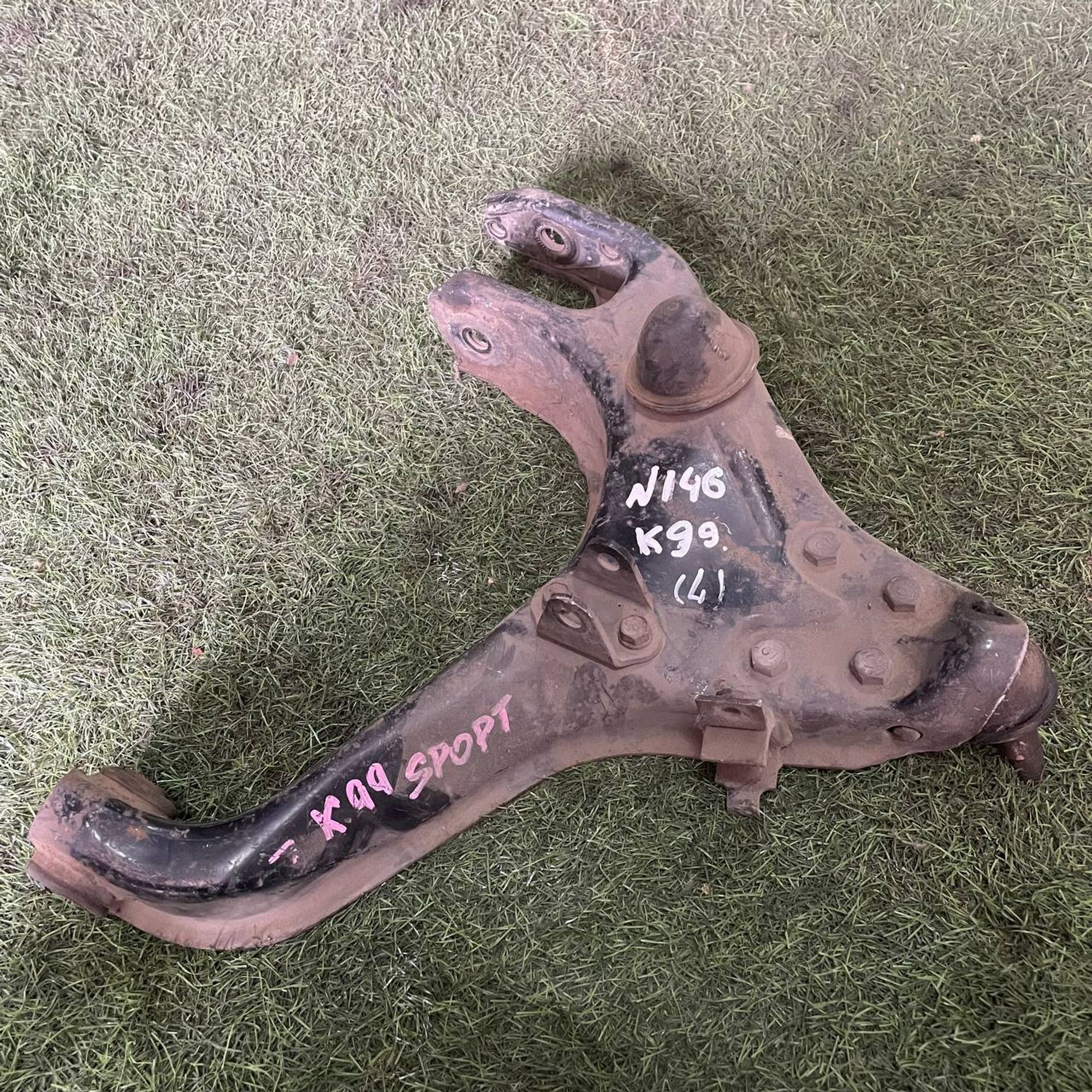 146 Рычаг передний левый нижний MITSUBISHI PAJERO SPORT K99W, 1 рублей, Невинномысск