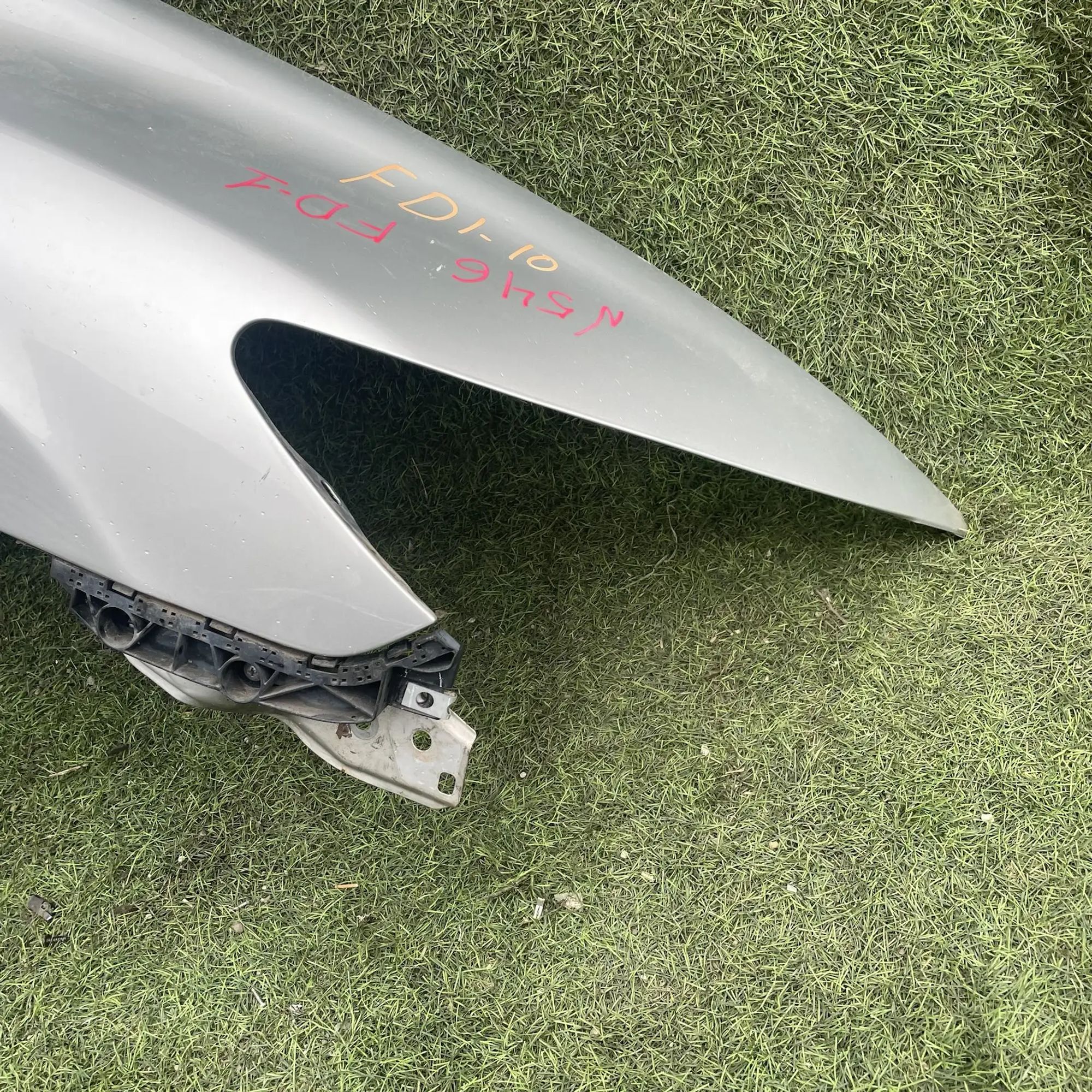 https://ycs.partsauto.market/partsauto-images/thmbs/userImages/772e461030aea93f4dbb6447c0f924d3/part/1ad28e47-da0e-4bab-a148-5192710a6099_1778832314892.jpg