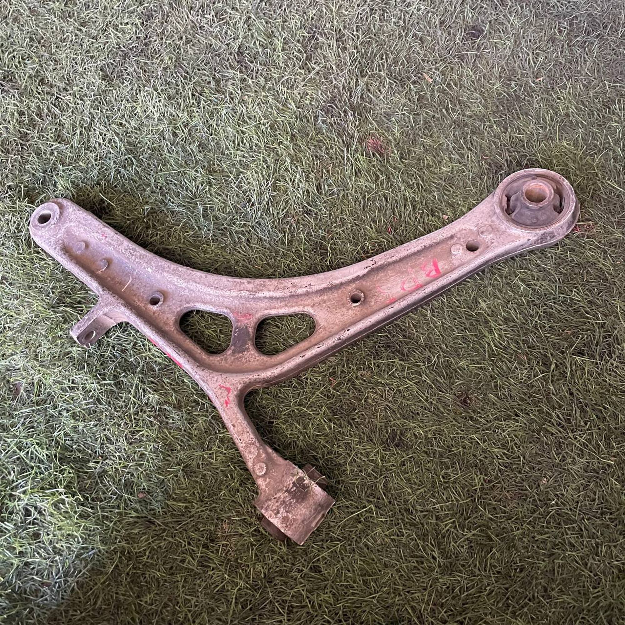 376 Рычаг передний левый нижний SUBARU LEGACY BP5, 1 рублей, Невинномысск