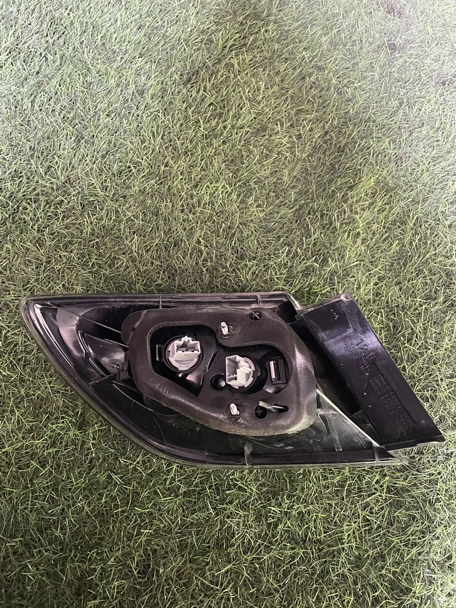 2701 Фонарь задний правый Mazda Axela BK5P ZY 2006, 7000 рублей, Невинномысск