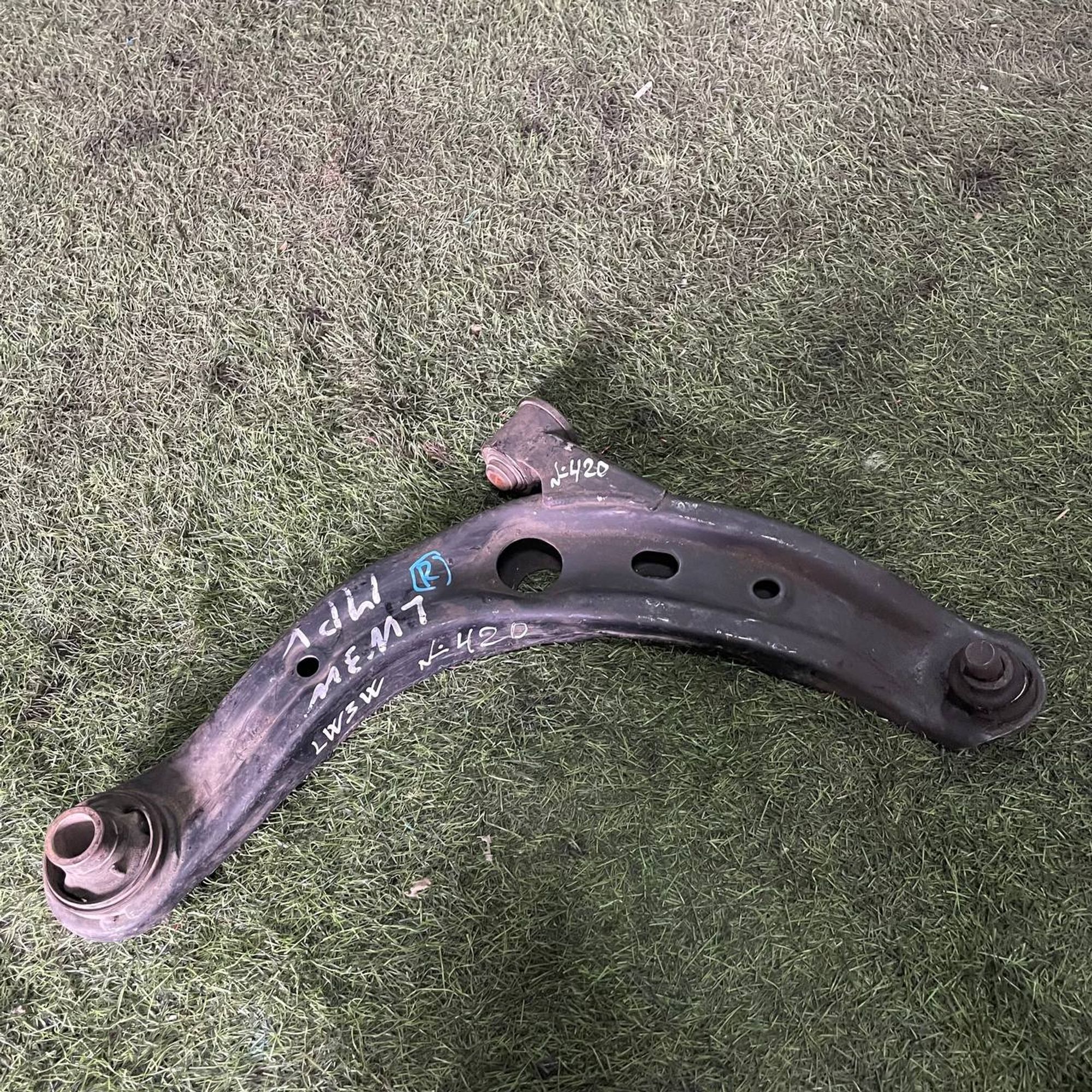 420 Рычаг передний правый нижний MAZDA MPV LW3W, 3500 рублей, Невинномысск