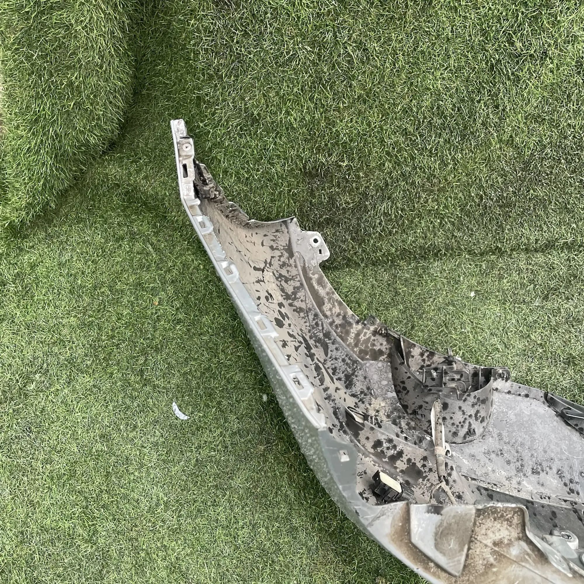 https://ycs.partsauto.market/partsauto-images/thmbs/userImages/772e461030aea93f4dbb6447c0f924d3/part/1b9d483f-77a0-4807-8ead-033dee9a7294_1778849468854.jpg